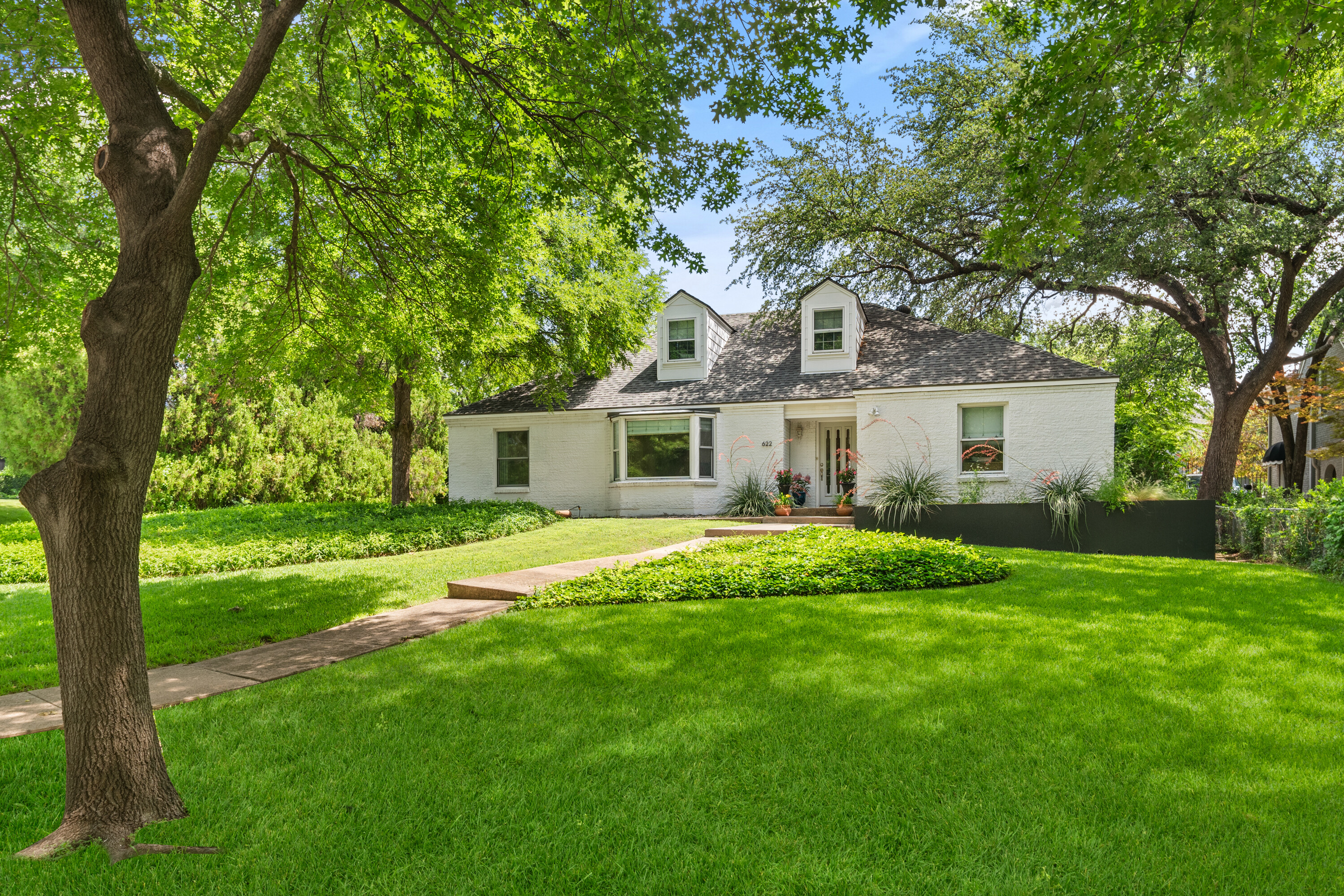  622 N. Brookside Drive - 物件實景