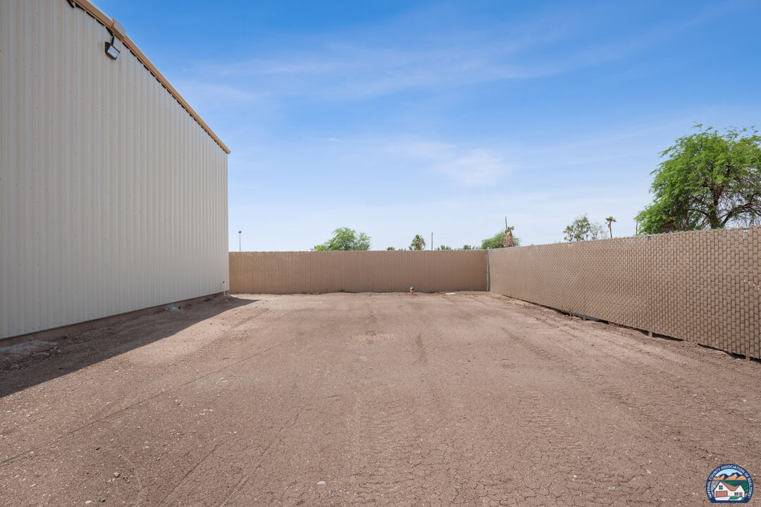 El Centro, California, 92243, United States, 4 Bedrooms Bedrooms, ,3 BathroomsBathrooms,Residential,For Sale,1838686
