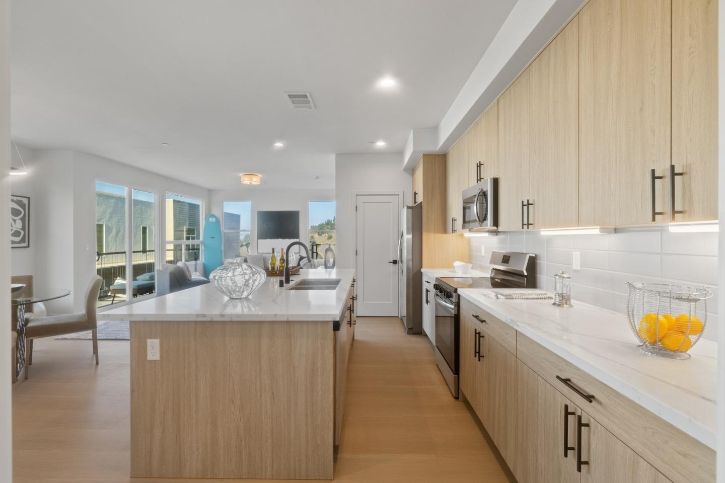 Pacifica, California, 94044, United States, 4 Bedrooms Bedrooms, ,4 BathroomsBathrooms,Residential,For Sale,2003276