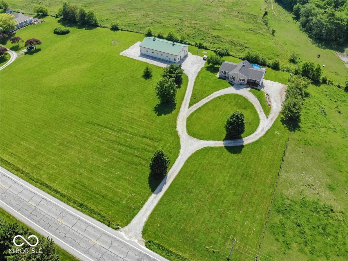 Noblesville, Indiana, 46060, United States, 4 Bedrooms Bedrooms, ,3 BathroomsBathrooms,Residential,For Sale,2048324