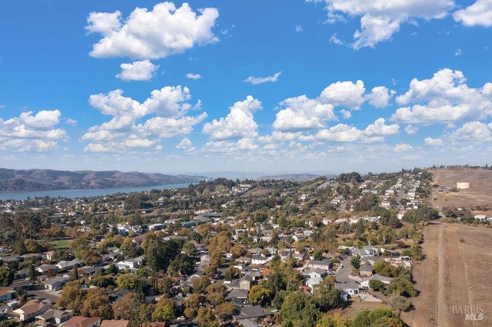 Benicia, California, 94510, United States, 2 Bedrooms Bedrooms, ,1 BathroomBathrooms,Residential,For Sale,1966169