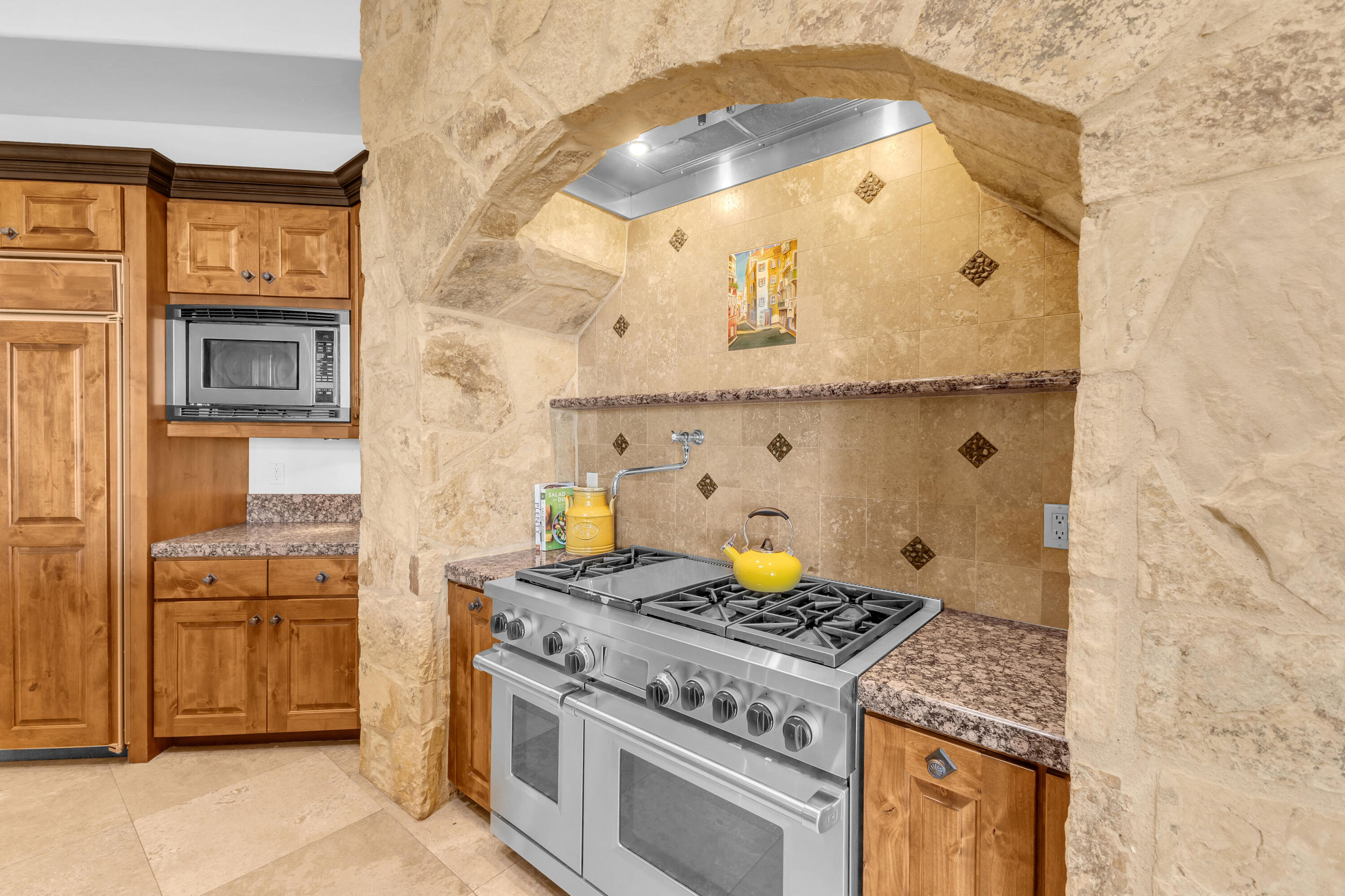 Indio, California, 92203, United States, 5 Bedrooms Bedrooms, ,4 BathroomsBathrooms,Residential,For Sale,1992835