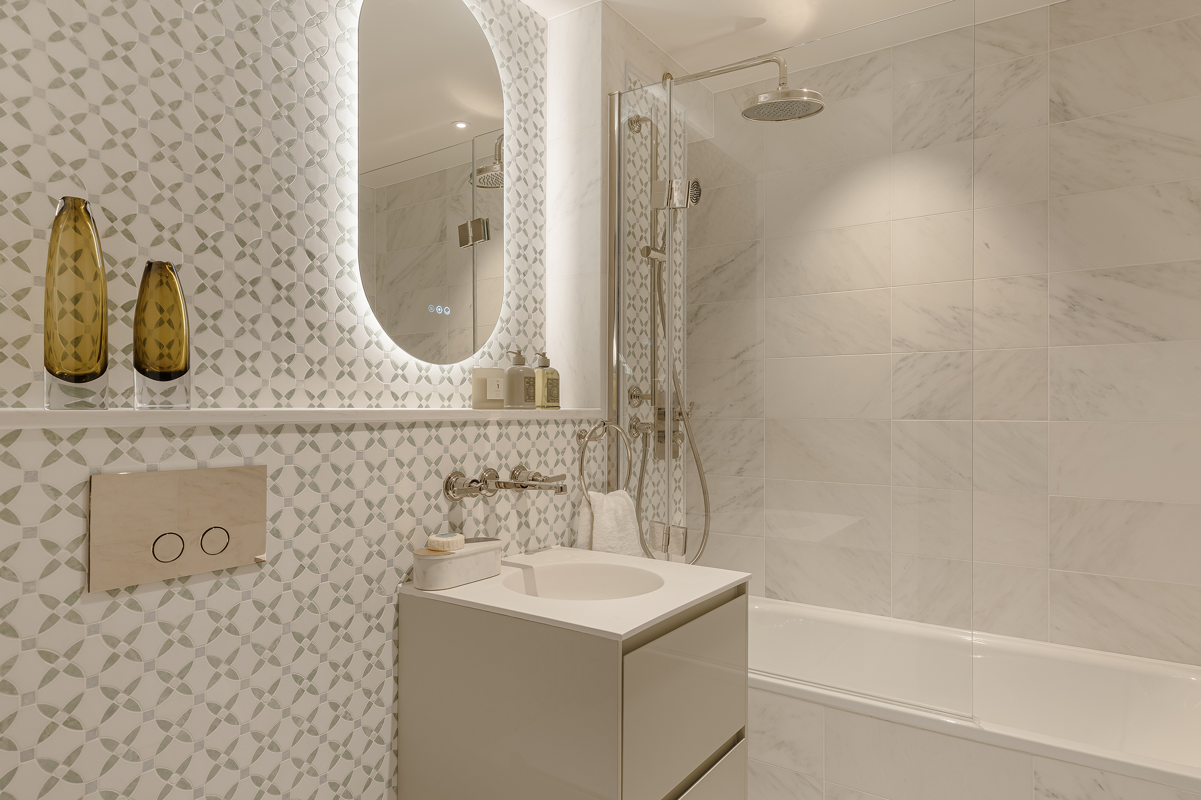  Turnkey Three-Bedroom Apartment in Mayfair - 物件實景