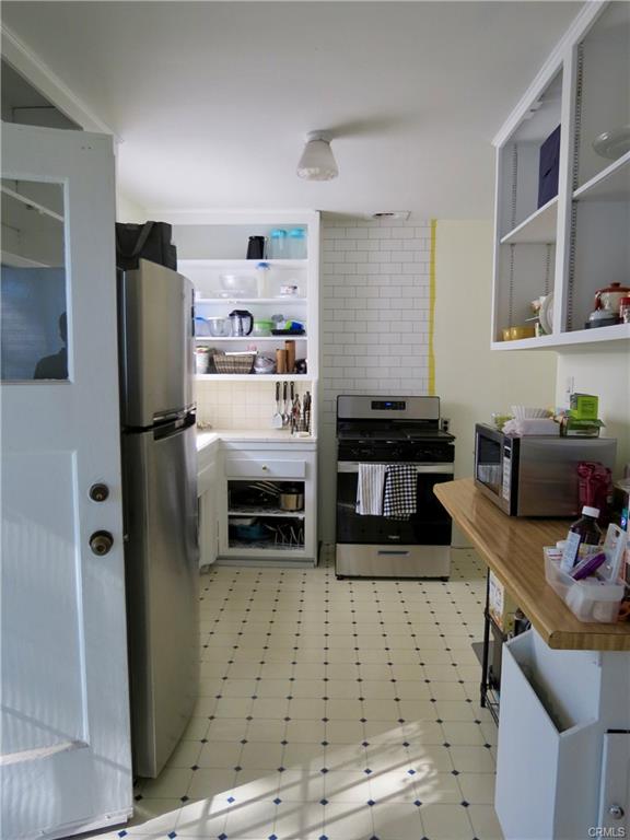 Montebello, California, 90640, United States, 3 Bedrooms Bedrooms, ,1 BathroomBathrooms,Residential,For Sale,1935103