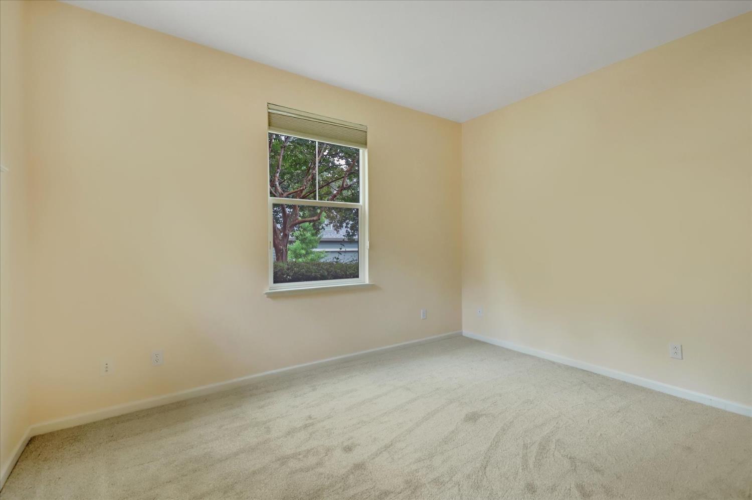 Grass Valley, California, 95945, United States, 2 Bedrooms Bedrooms, ,2 BathroomsBathrooms,Residential,For Sale,1990236