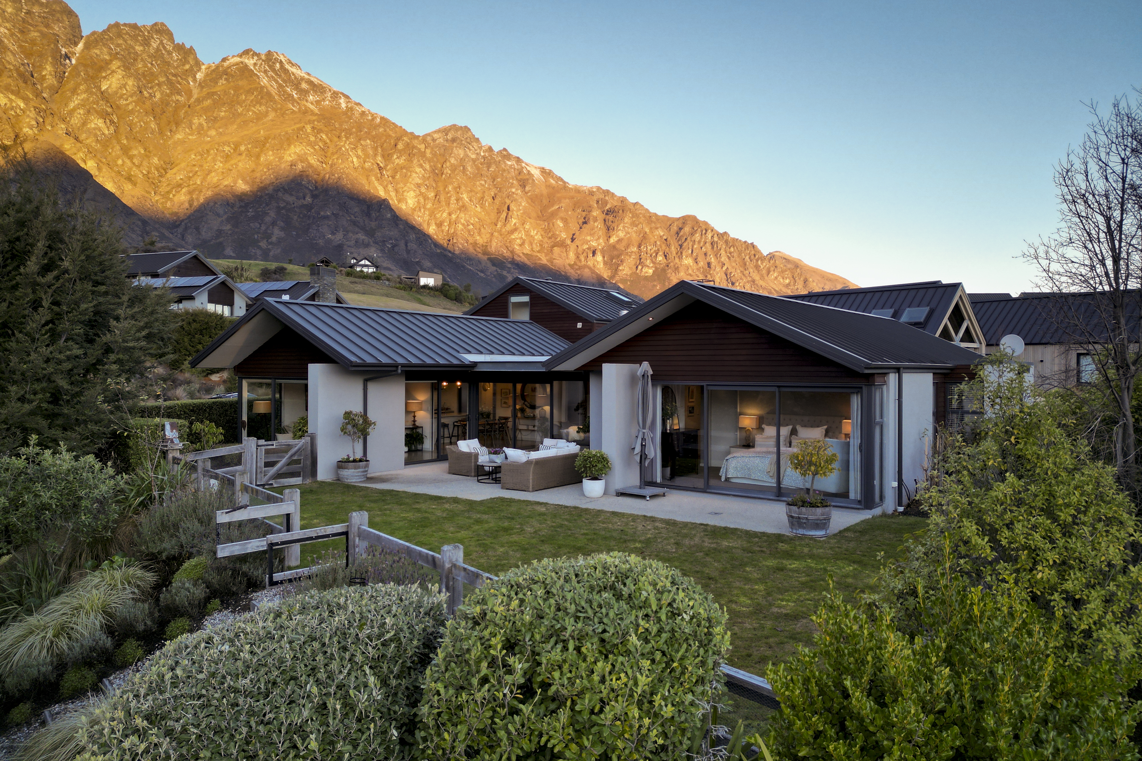  Crafted for Comfort, Framed by the Mountains - 物件實景