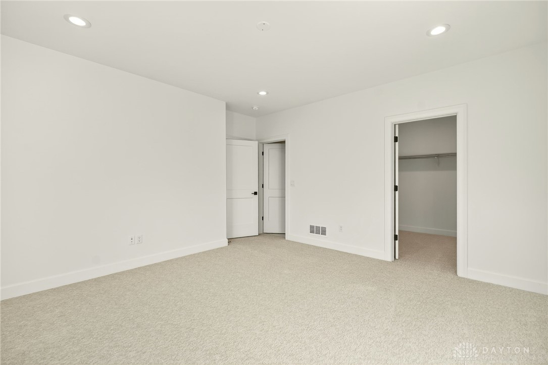 Washington Twp, Ohio, 45458, United States, 5 Bedrooms Bedrooms, ,5 BathroomsBathrooms,Residential,For Sale,1988352