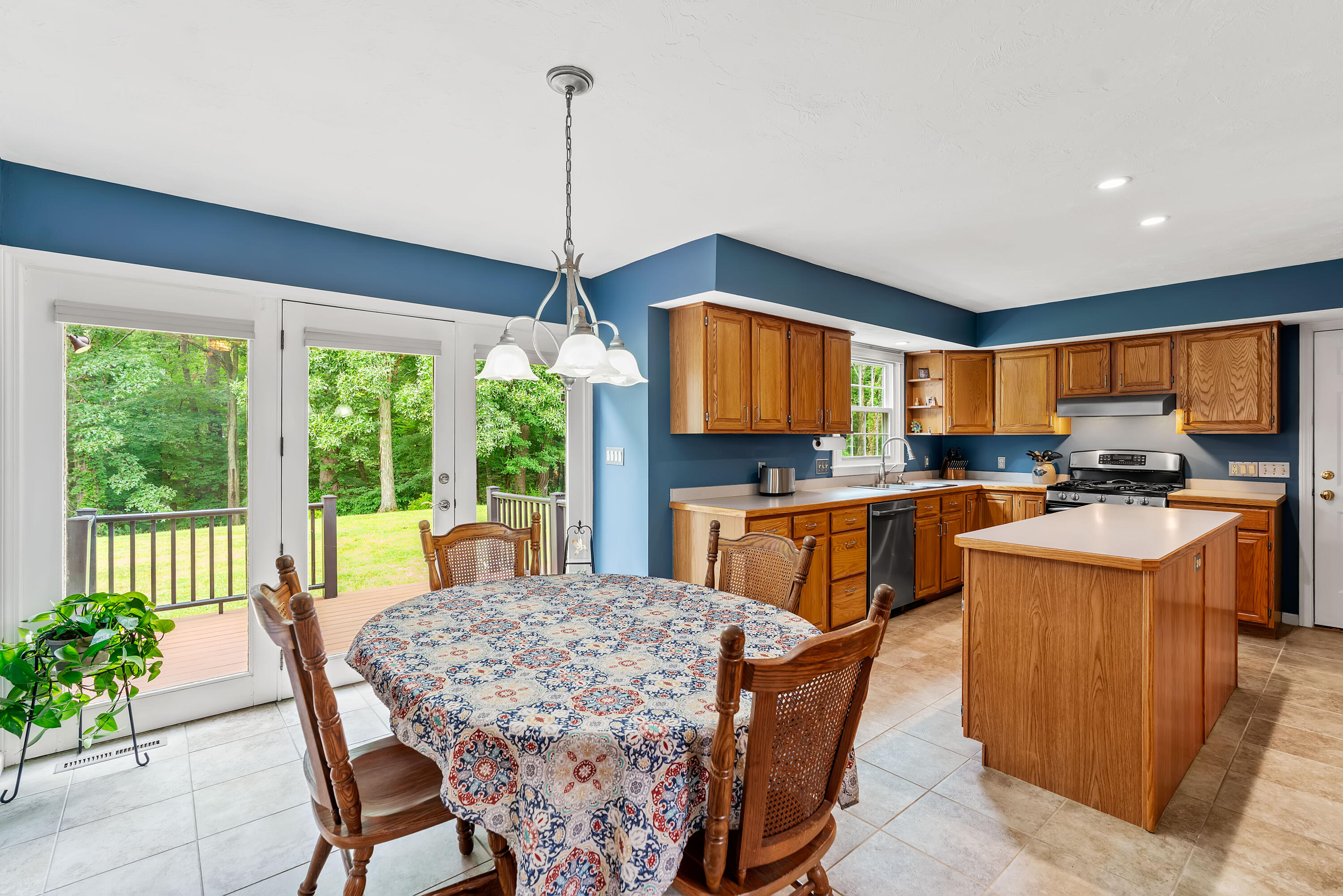  73 Hillando Drive, Shrewsbury, MA, 01545 - 物件實景