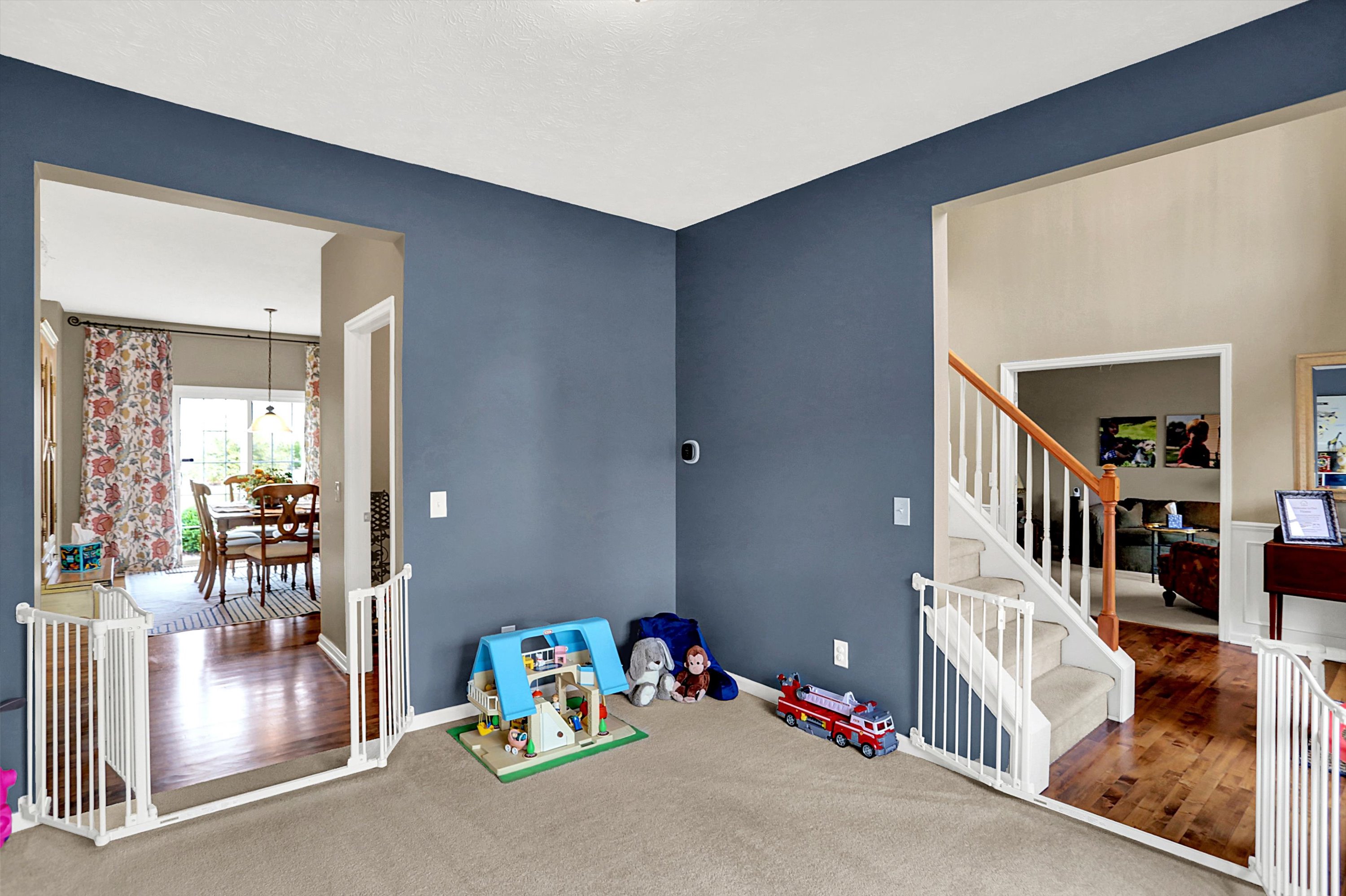 Carmel, Indiana, 46074, United States, 5 Bedrooms Bedrooms, ,4 BathroomsBathrooms,Residential,For Sale,1965164