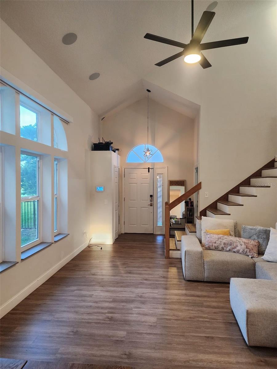 ORLANDO, Florida, 32828, United States, 3 Bedrooms Bedrooms, ,3 BathroomsBathrooms,Residential,For Sale,1942582