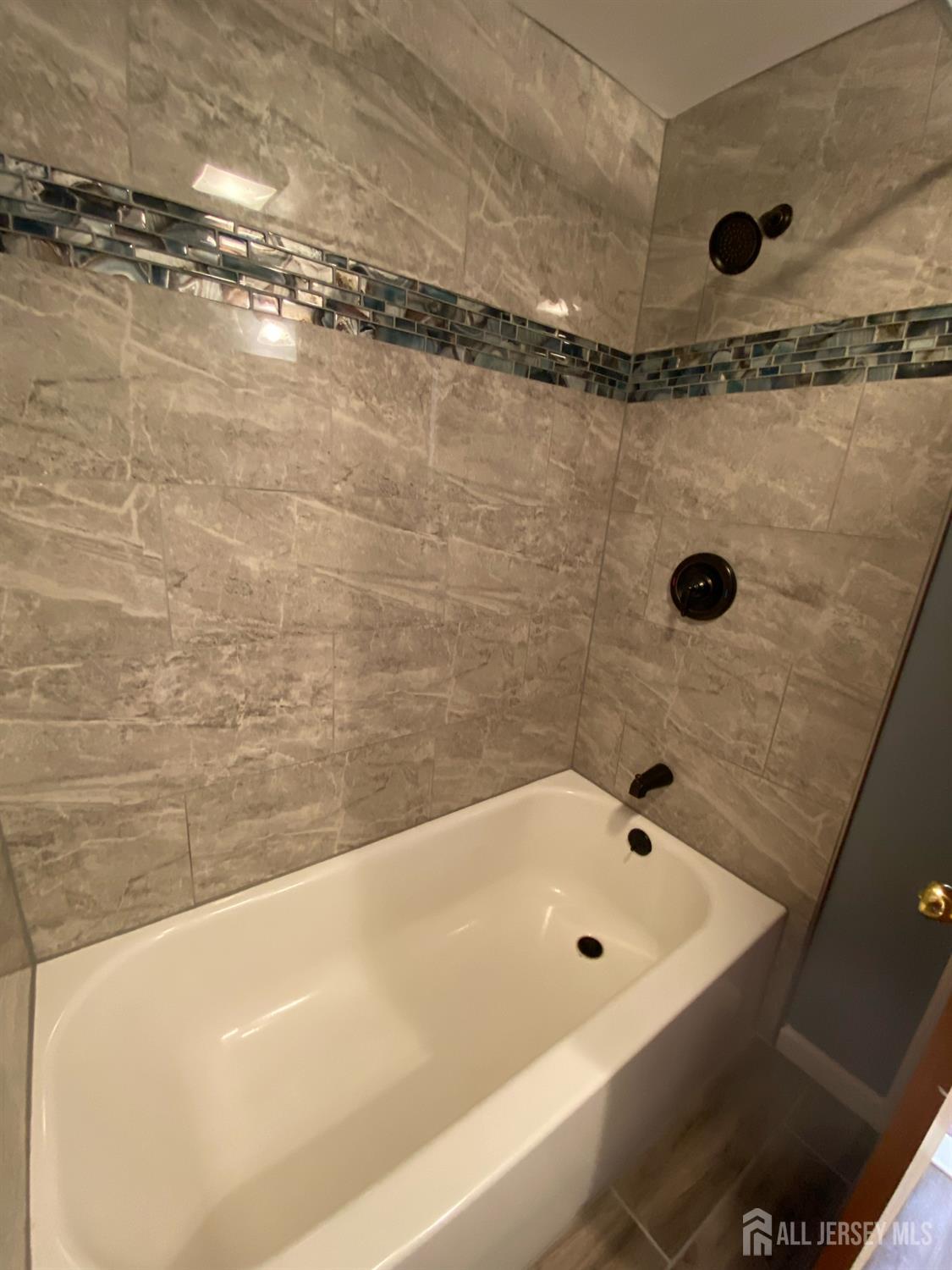 East Brunswick, New Jersey, 08816, United States, 5 Bedrooms Bedrooms, ,2 BathroomsBathrooms,Residential,For Sale,1956516