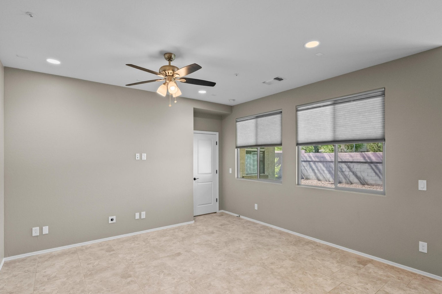  9272 W Wood Drive ¦ Peoria, AZ - 物件實景