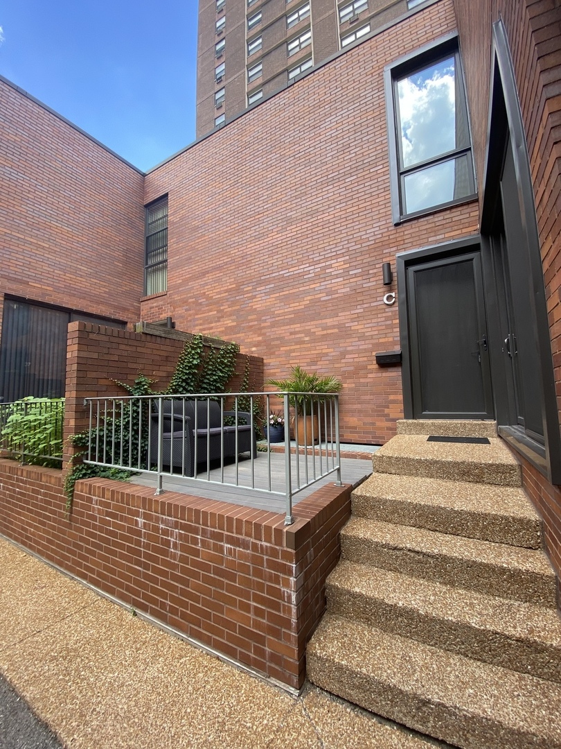 3631 N Pine Grove Avenue Unit C, Chicago, Illinois, 60613, United States, 4 Bedrooms Bedrooms, ,4 BathroomsBathrooms,Residential,For Sale,3631 N Pine Grove Avenue Unit C,1663160