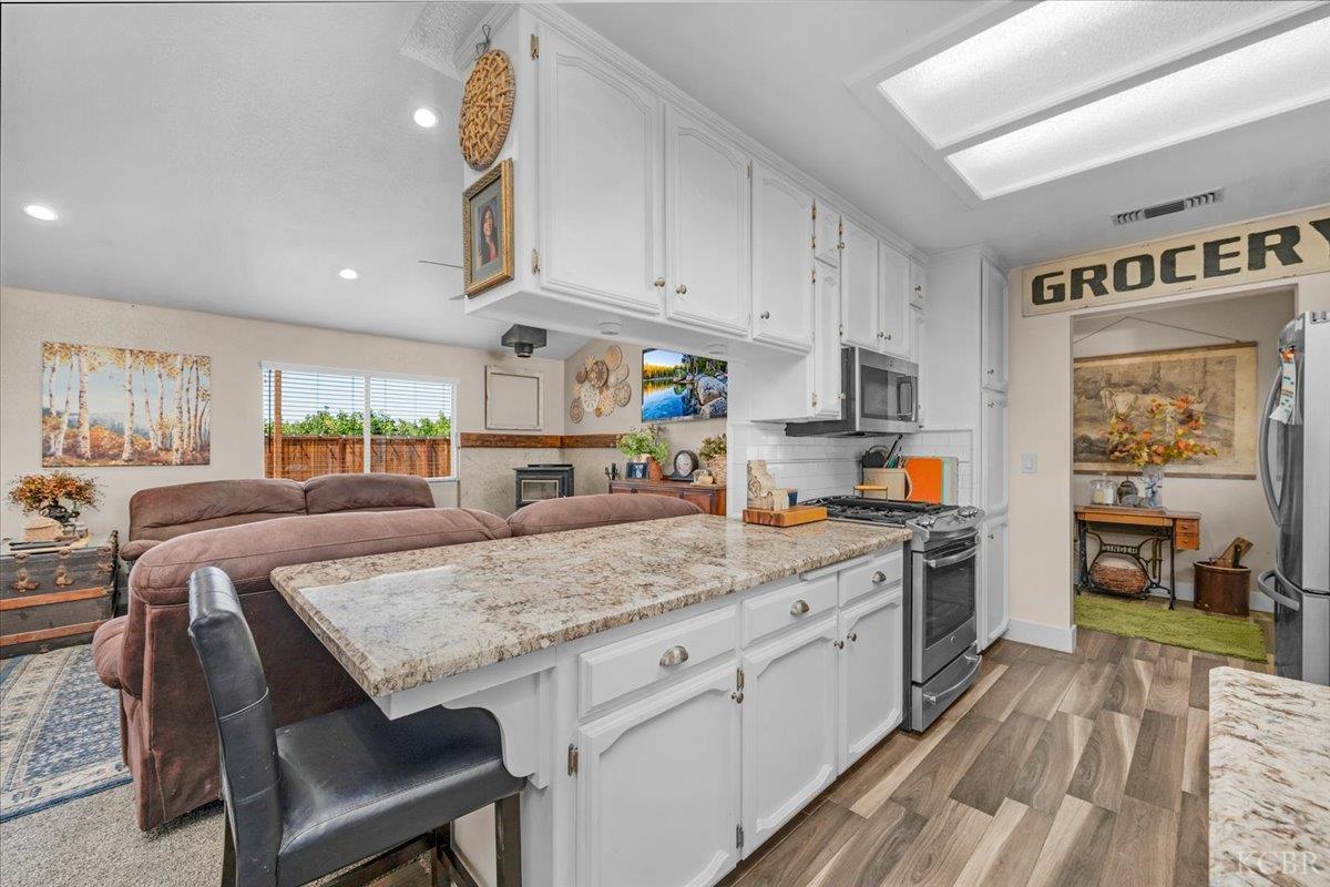 Stratford, California, 93266, United States, 3 Bedrooms Bedrooms, ,2 BathroomsBathrooms,Residential,For Sale,1975413