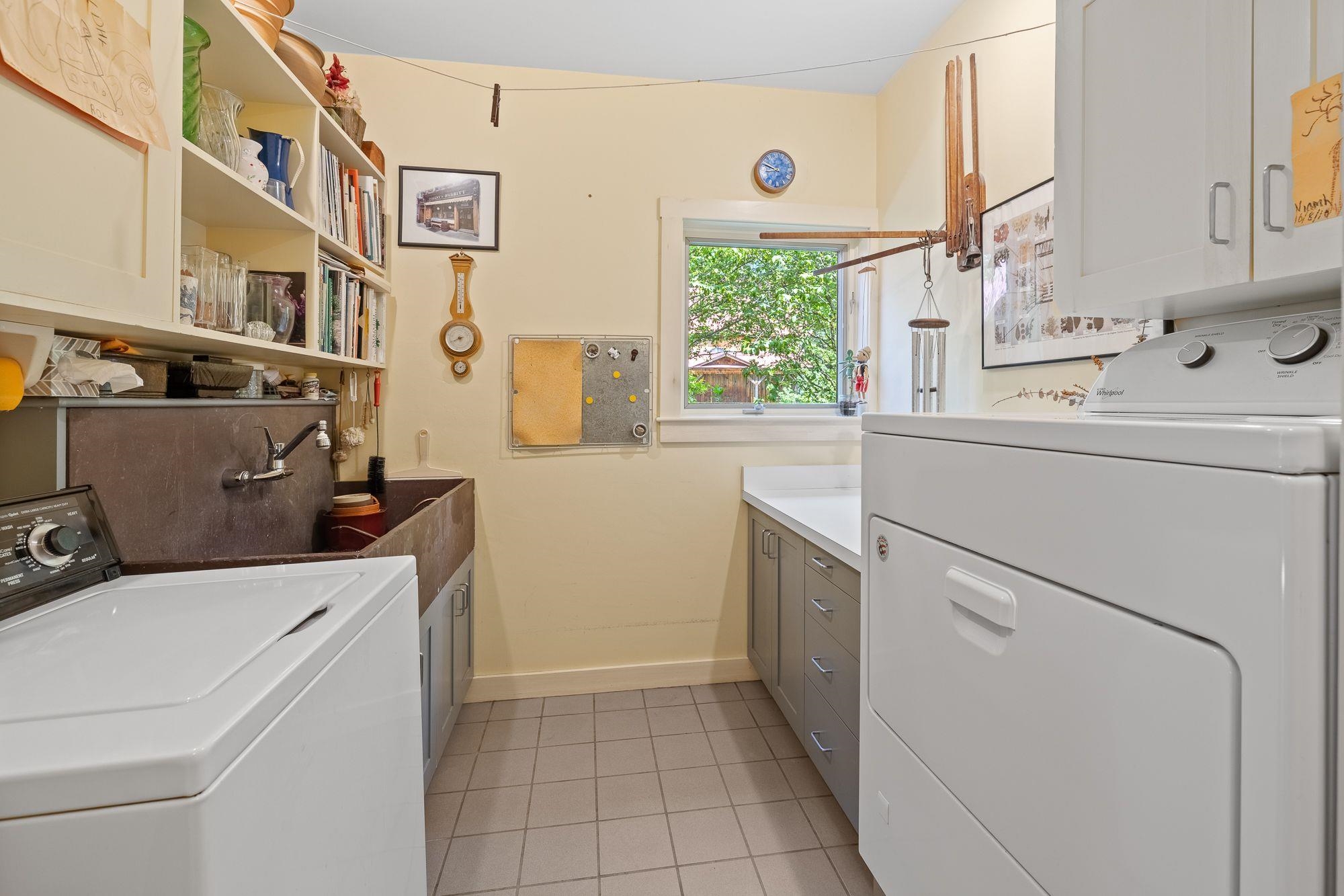 Orford, New Hampshire, 03777, United States, 3 Bedrooms Bedrooms, ,3 BathroomsBathrooms,Residential,For Sale,1908853