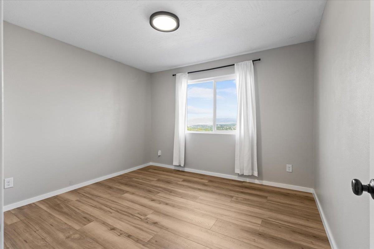Spokane, Washington, 99217, United States, 4 Bedrooms Bedrooms, ,2 BathroomsBathrooms,Residential,For Sale,1923974