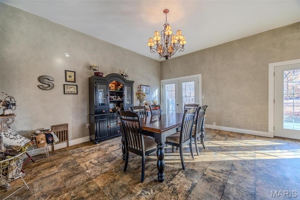 Lebanon, Missouri, 65536, United States, 4 Bedrooms Bedrooms, ,4 BathroomsBathrooms,Residential,For Sale,1976703