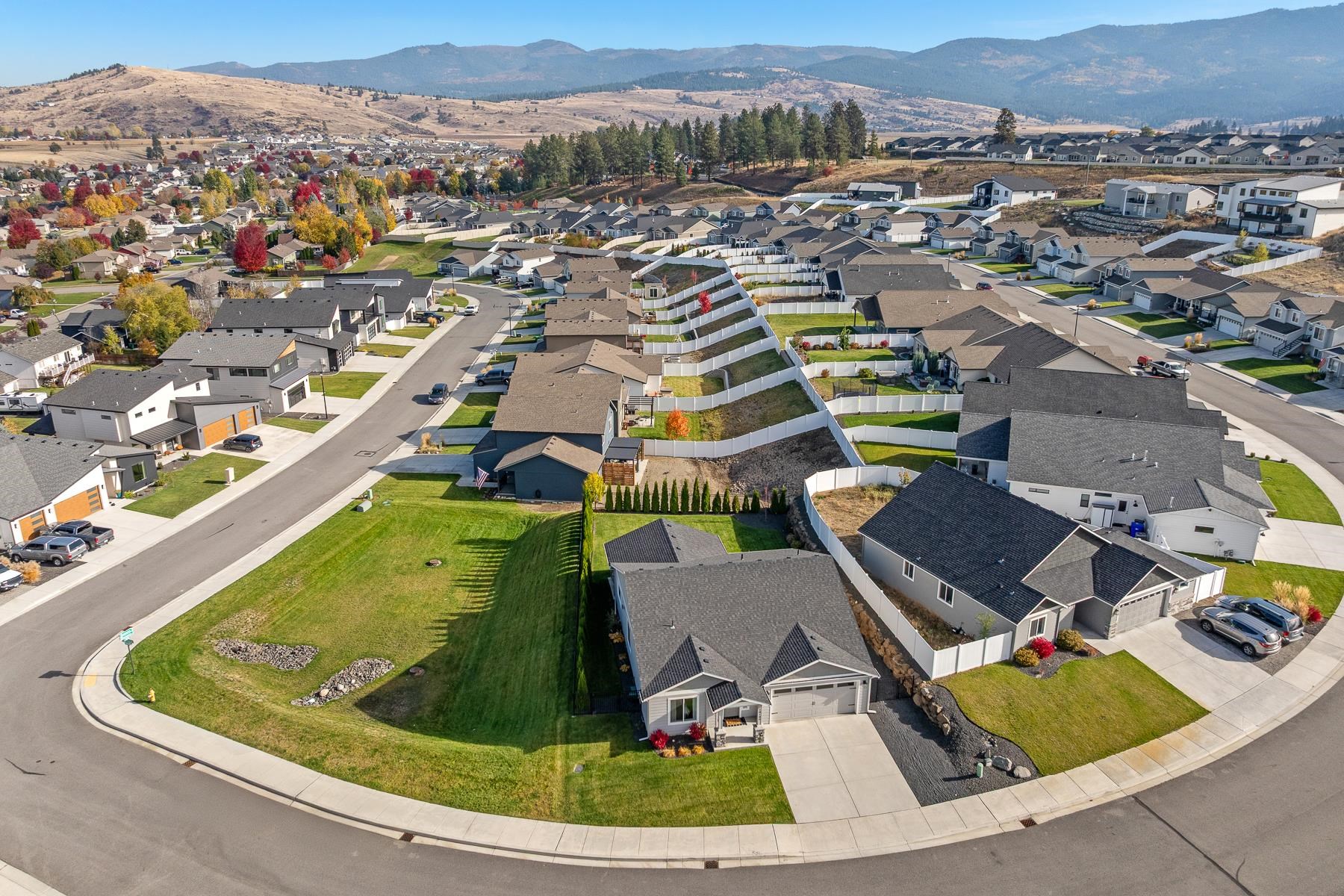 Greenacres, Washington, 99016, United States, 3 Bedrooms Bedrooms, ,2 BathroomsBathrooms,Residential,For Sale,1988561