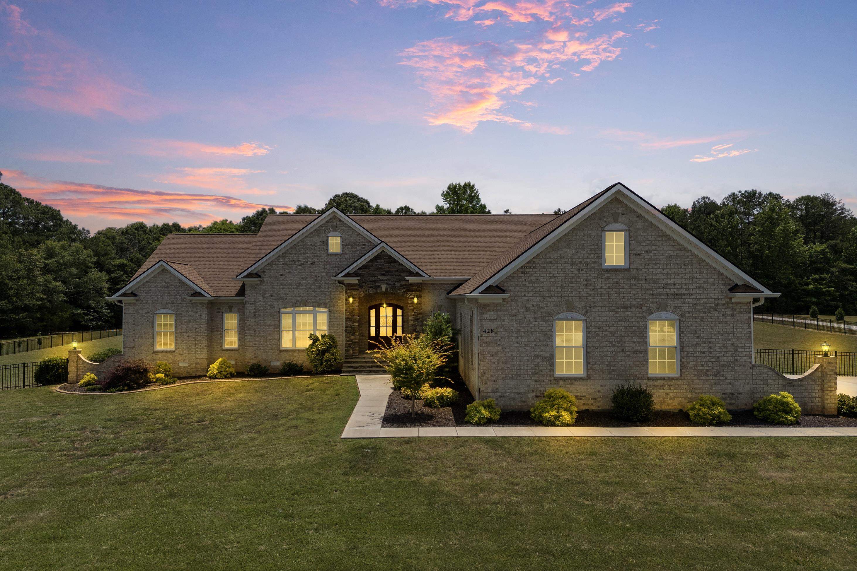 Woodruff, South Carolina, 29388, United States, 4 Bedrooms Bedrooms, ,4 BathroomsBathrooms,Residential,For Sale,2003467