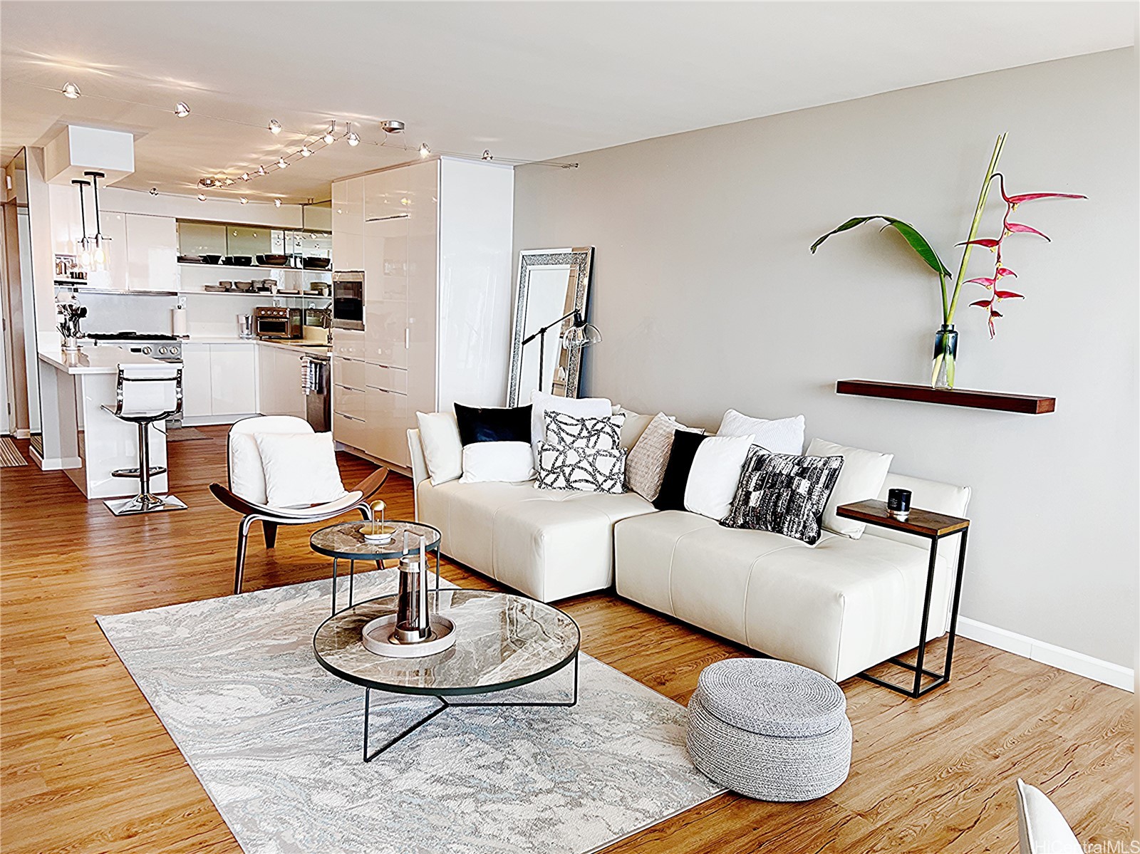 Honolulu, Hawaii, 96815, United States, 1 Bedroom Bedrooms, ,1 BathroomBathrooms,Residential,For Sale,1940342