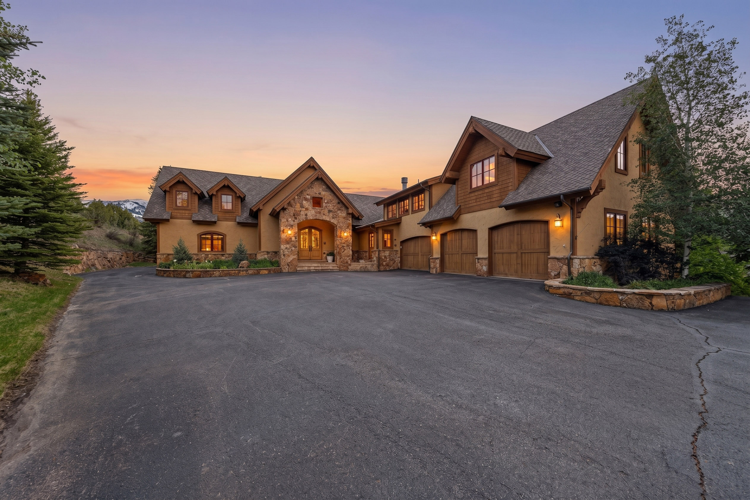  Exceptional Mountain Estate Offering Breathtaking Views - 物件實景