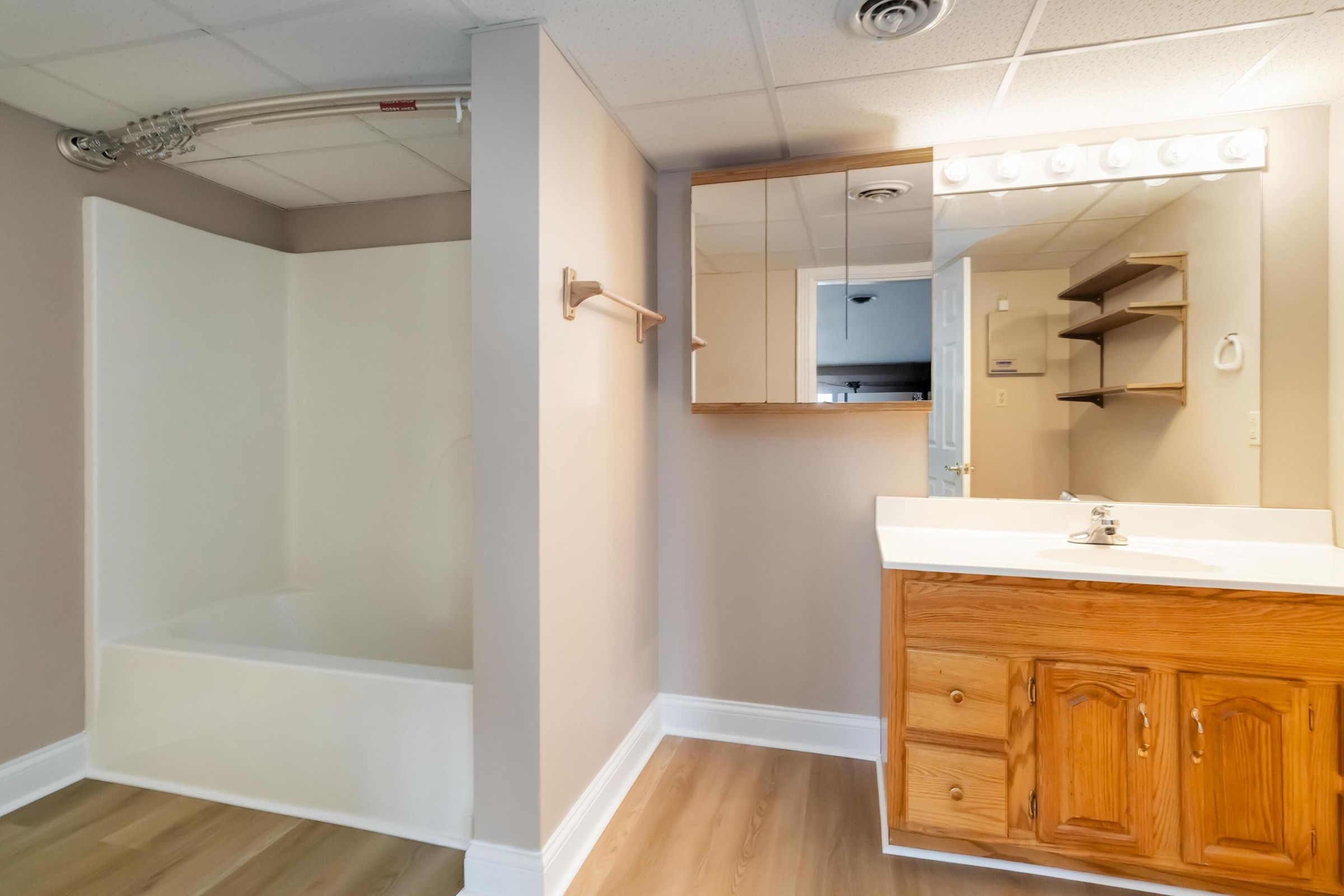 London, Kentucky, 40744, United States, 5 Bedrooms Bedrooms, ,4 BathroomsBathrooms,Residential,For Sale,2006451