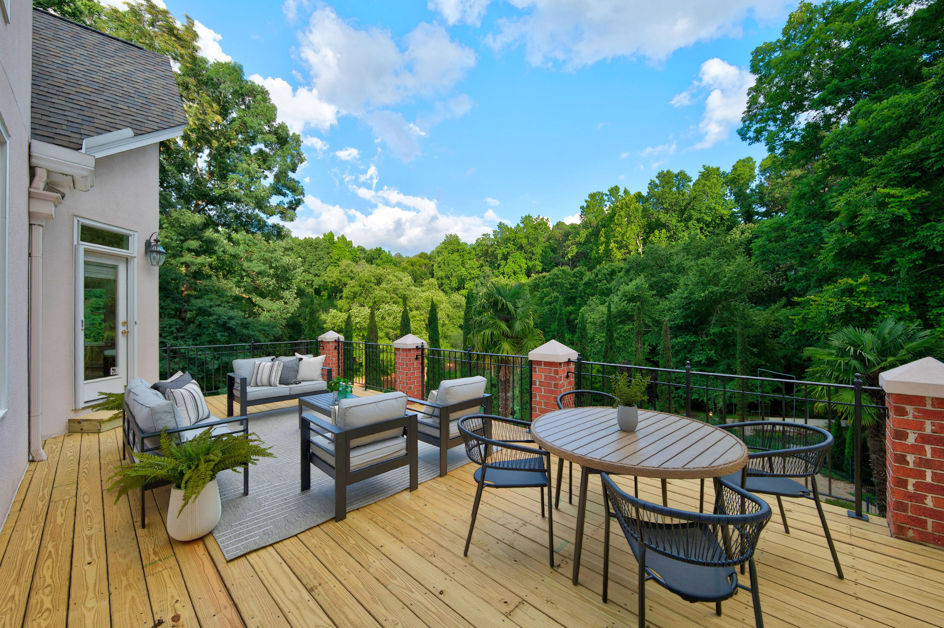  Exceptional Seven Bedroom Estate on Private Cul-de-sac - 物件實景