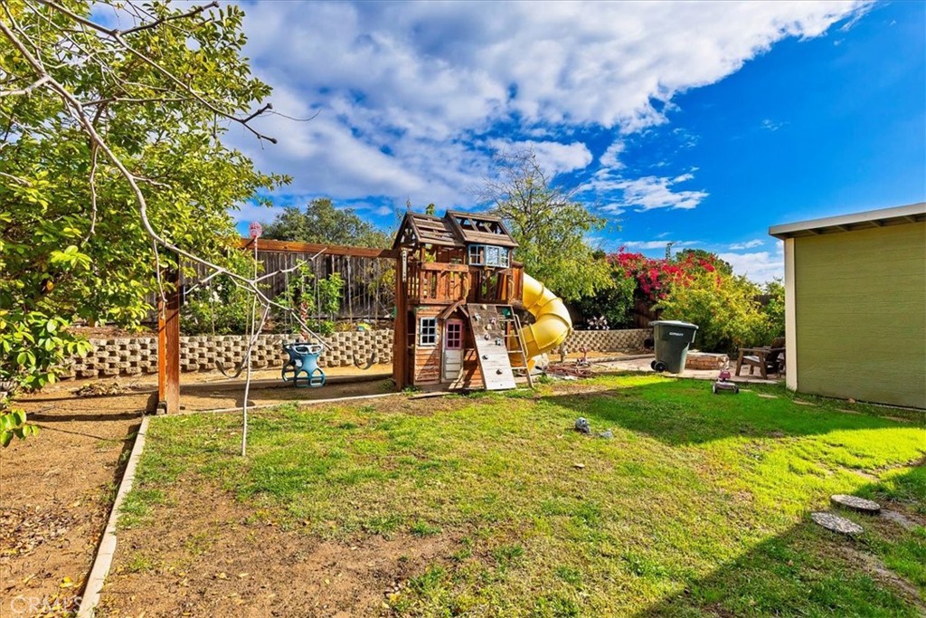 Wildomar, California, 92595, United States, 5 Bedrooms Bedrooms, ,3 BathroomsBathrooms,Residential,For Sale,1996394