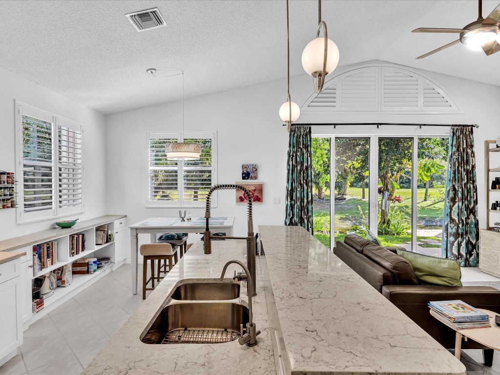 Pompano Beach, Florida, 33069, United States, 3 Bedrooms Bedrooms, ,2 BathroomsBathrooms,Residential,For Sale,2008555