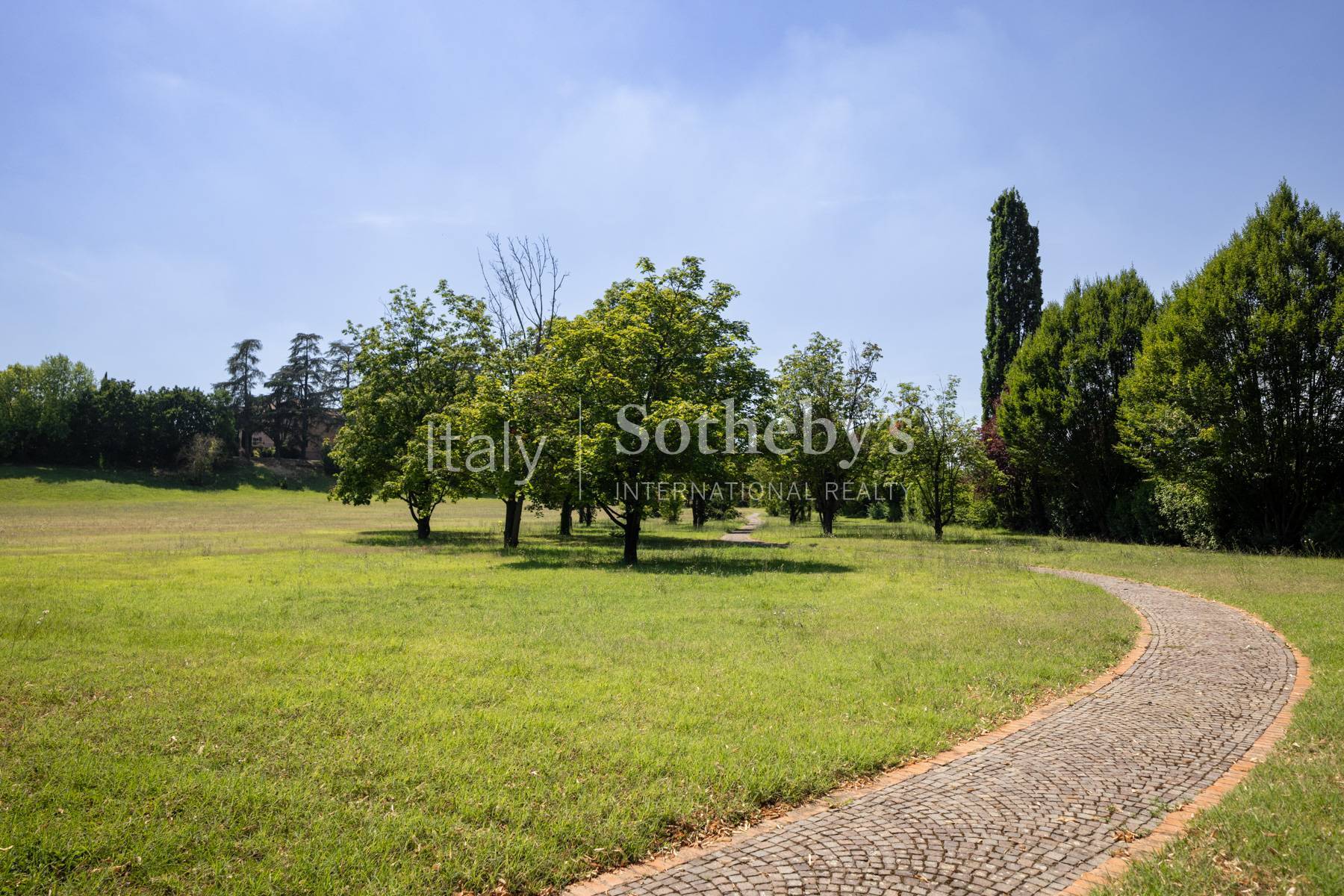  Representative Estate with Three Villas and Private Park - 物件實景