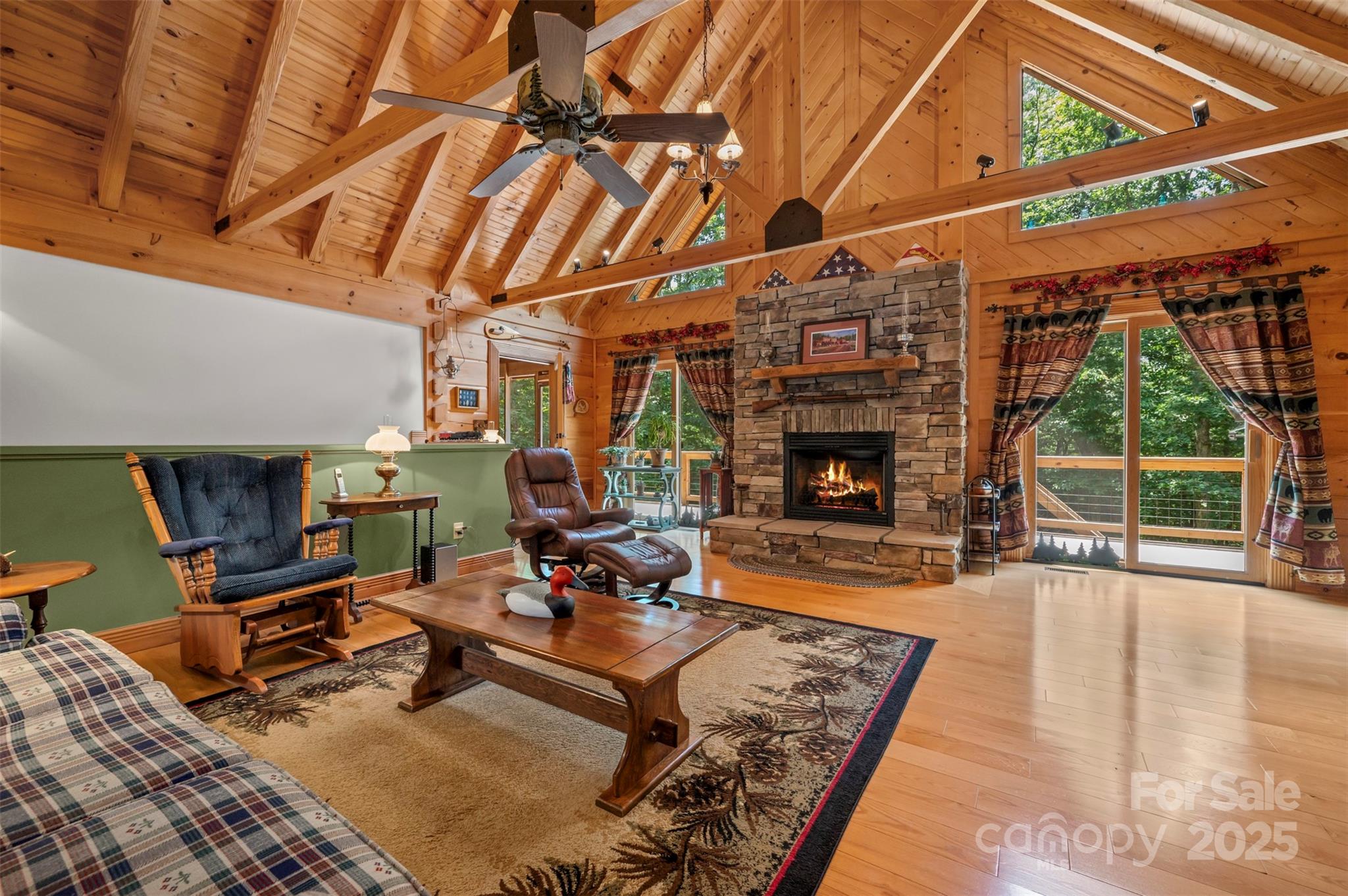 Saluda, North Carolina, 28773, United States, 3 Bedrooms Bedrooms, ,3 BathroomsBathrooms,Residential,For Sale,1996428