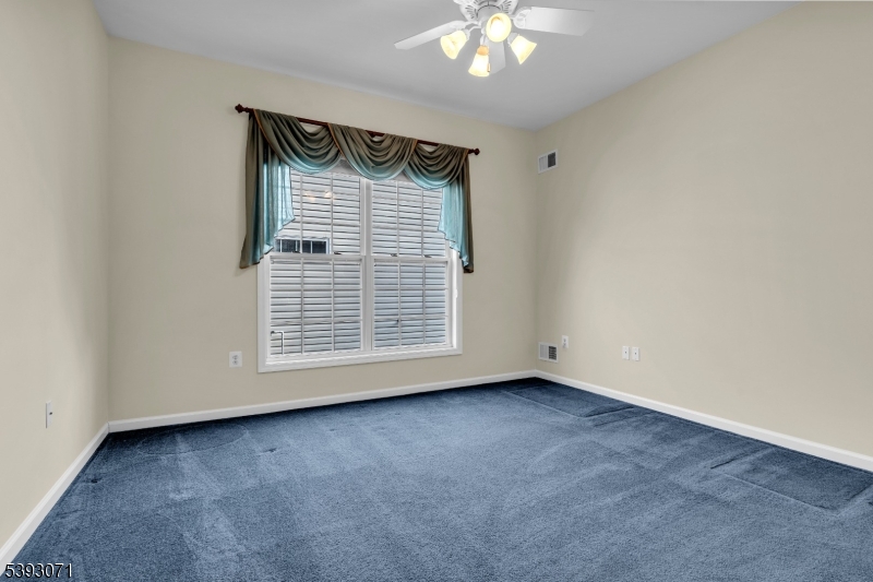 Franklin Twp., New Jersey, 08873, United States, 2 Bedrooms Bedrooms, ,3 BathroomsBathrooms,Residential,For Sale,1987602