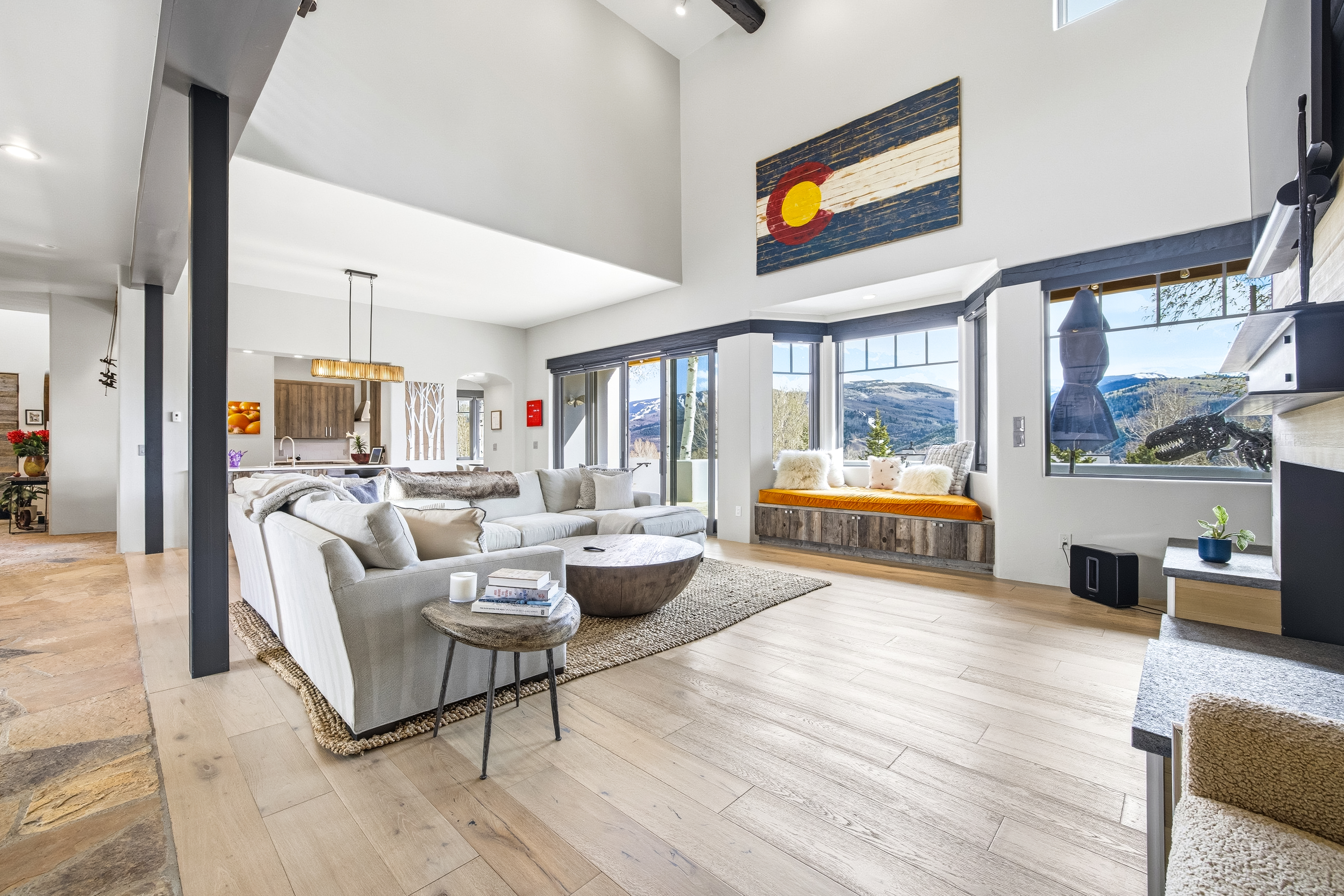  Contemporary Mountain Living - 物件實景