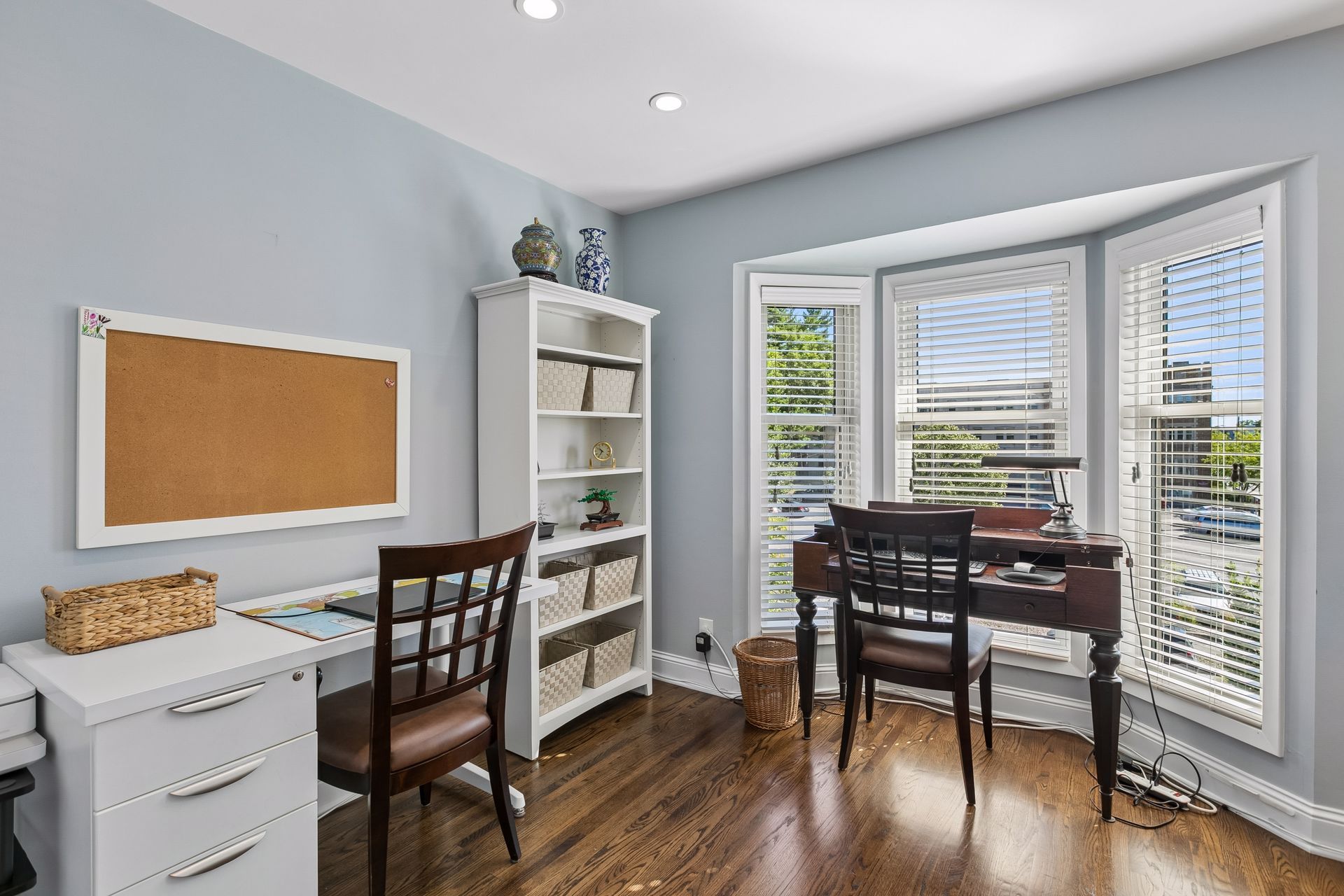  Updated Townhome with Beautiful Green Space Near Lake of the Isles - 物件實景