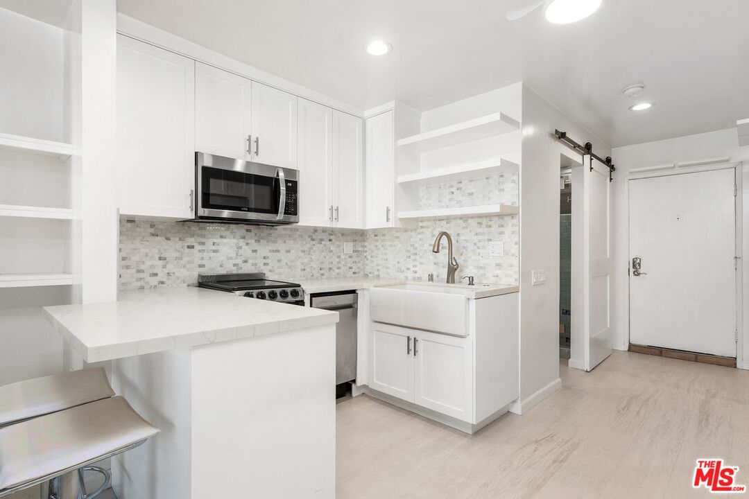 Malibu, California, 90265, United States, ,1 BathroomBathrooms,Residential,For Sale,1999798