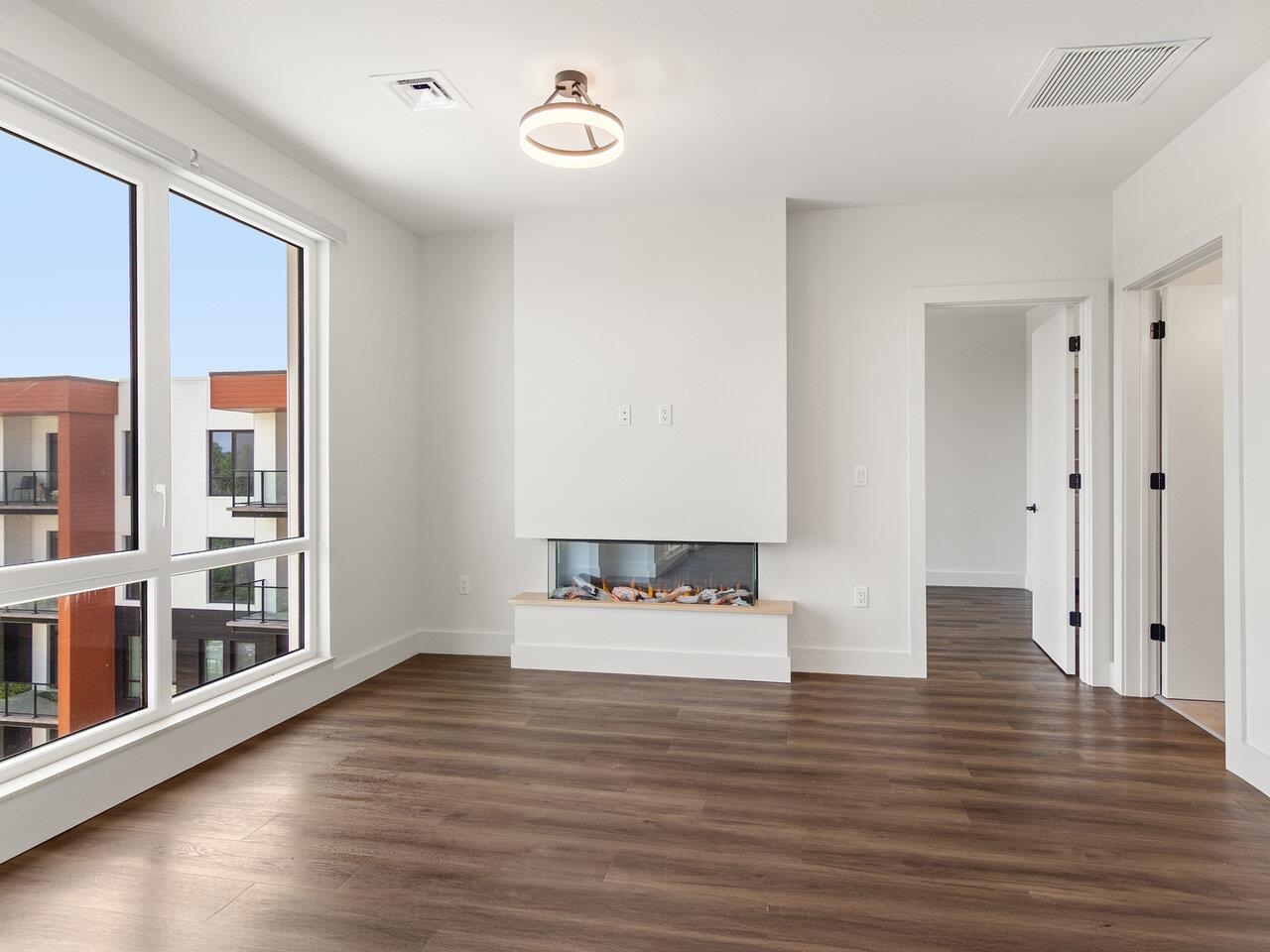 Burlington, Vermont, 05401, United States, 1 Bedroom Bedrooms, ,Residential,For Sale,1712083