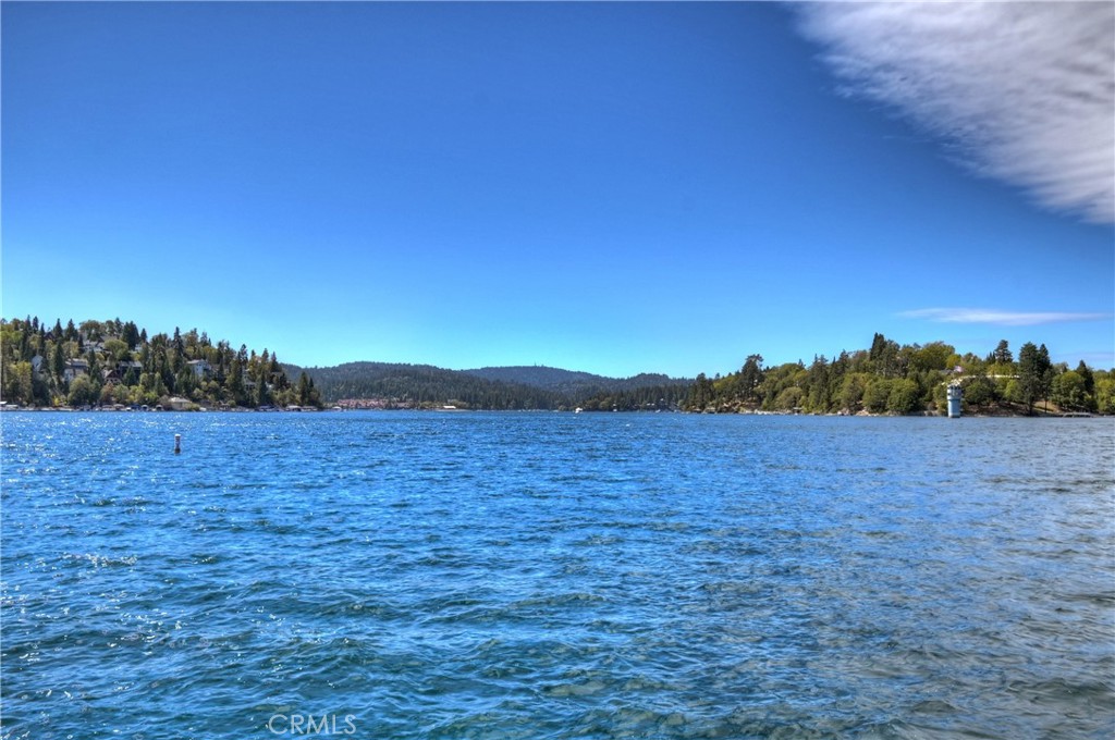 Lake Arrowhead, California, 92352, United States, 3 Bedrooms Bedrooms, ,1 BathroomBathrooms,Residential,For Sale,1988243