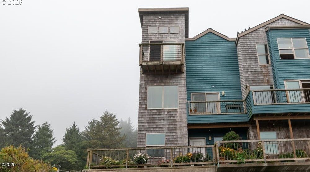 Depoe Bay, Oregon, 97341, United States, 3 Bedrooms Bedrooms, ,4 BathroomsBathrooms,Residential,For Sale,1939228