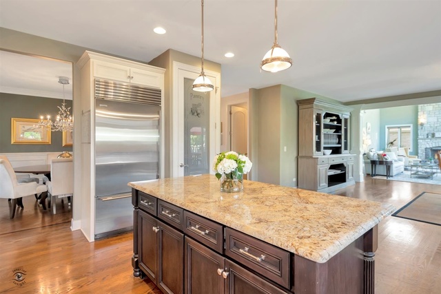 Mokena, Illinois, 60448, United States, 4 Bedrooms Bedrooms, ,3 BathroomsBathrooms,Residential,For Sale,1864687