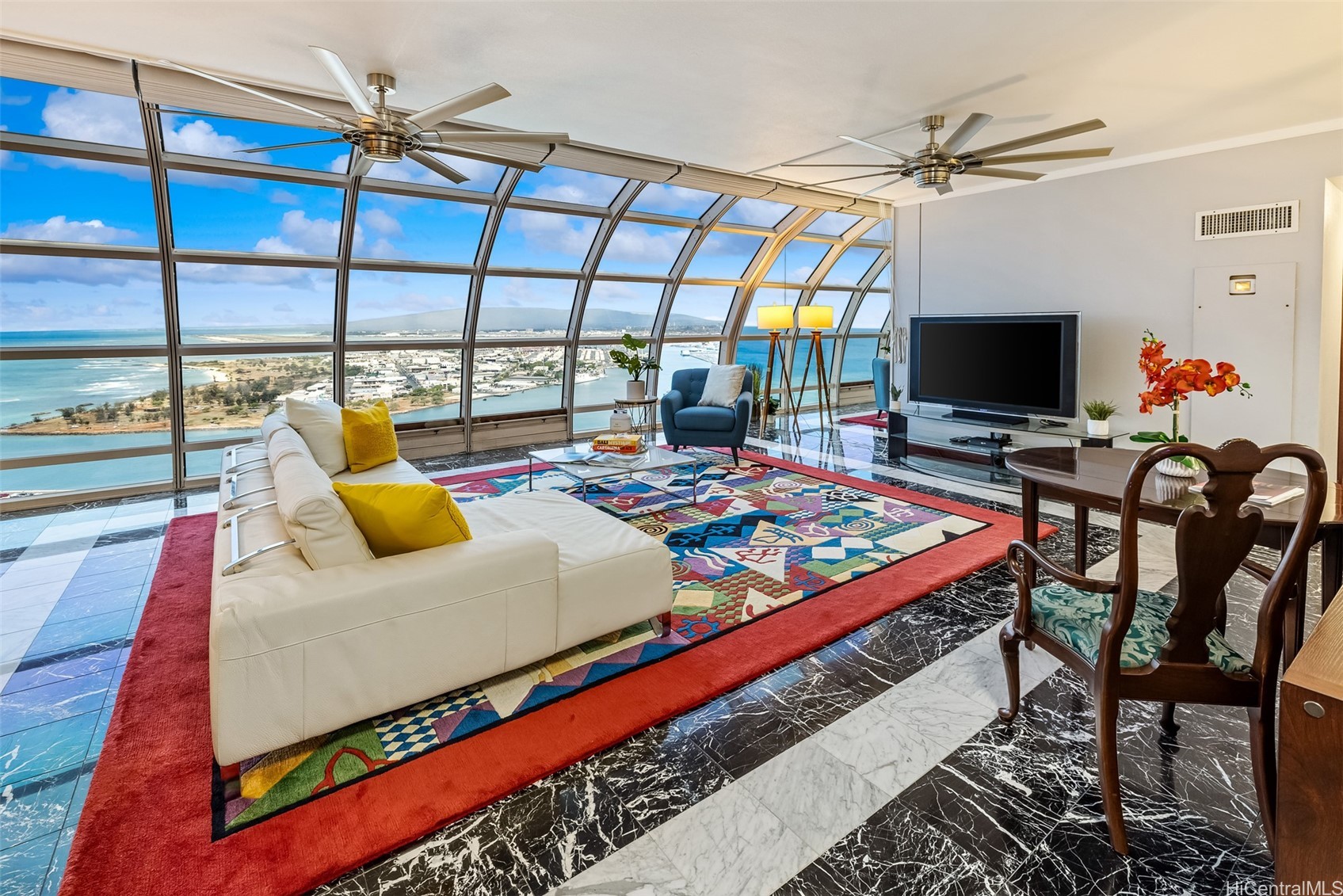 Honolulu, Hawaii, 96813, United States, 2 Bedrooms Bedrooms, ,2 BathroomsBathrooms,Residential,For Sale,1995772