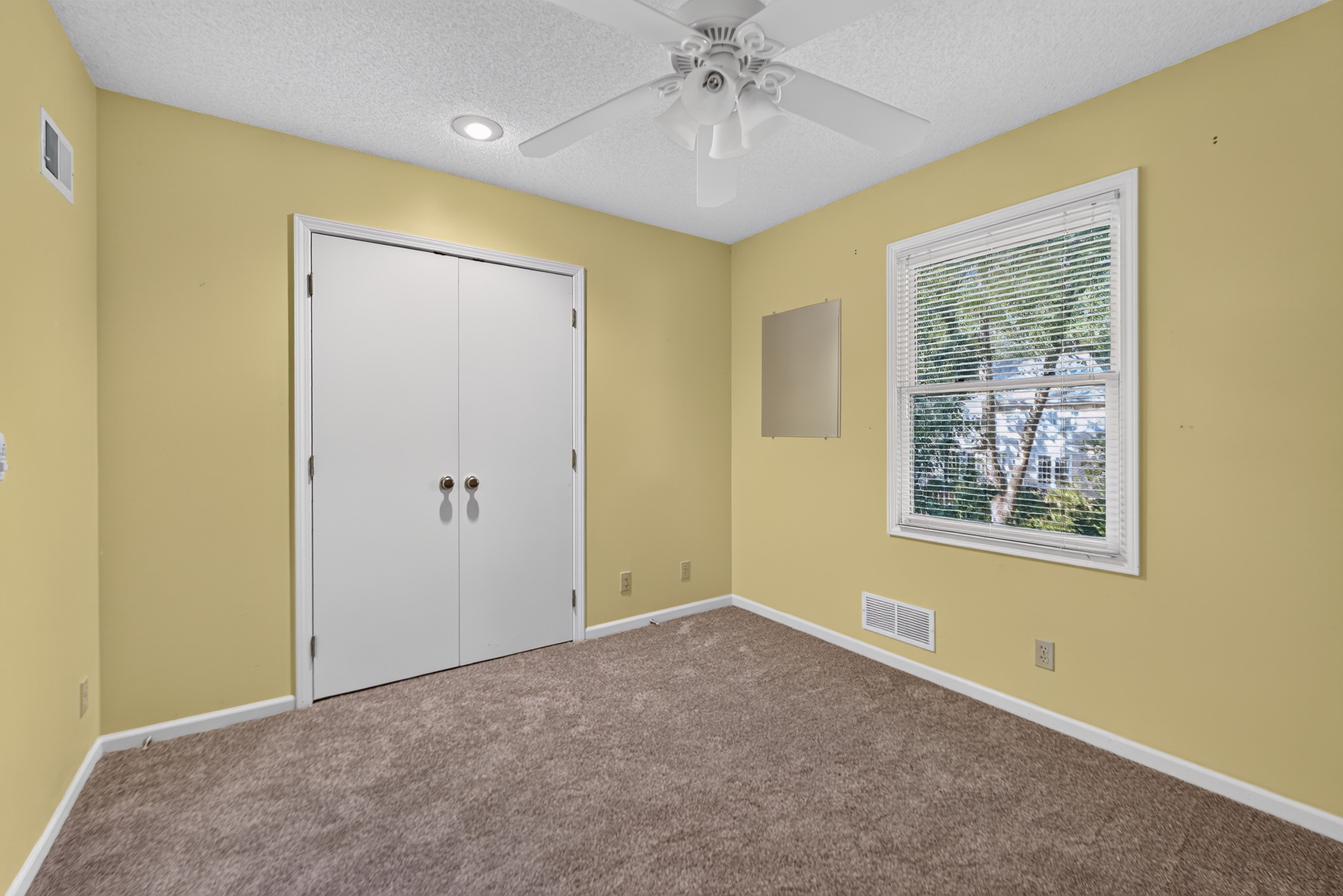  10228 Caenen Drive, Lenexa, KS 66215 - 物件實景