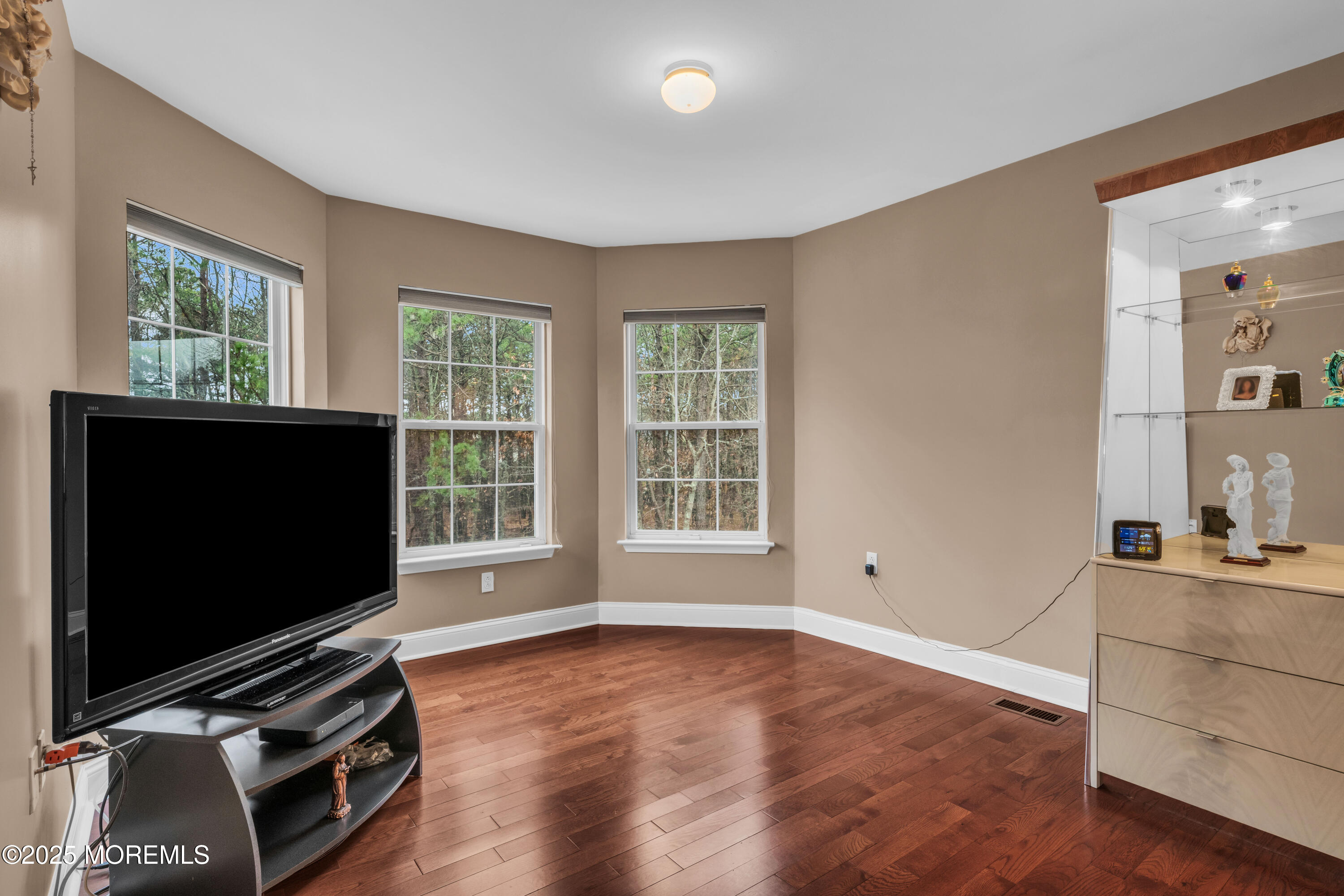 Jackson, New Jersey, 08527, United States, 4 Bedrooms Bedrooms, ,4 BathroomsBathrooms,Residential,For Sale,2005819