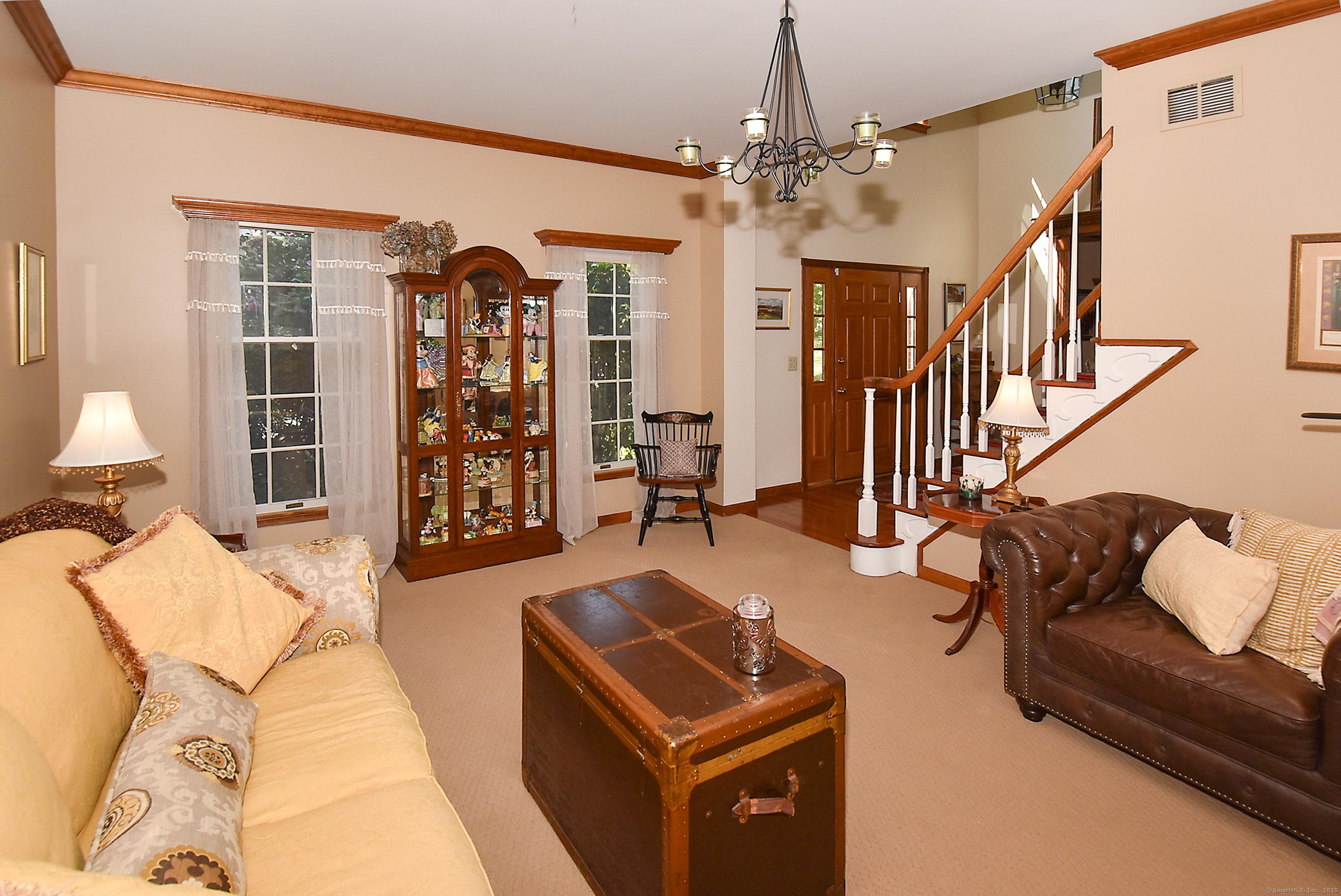 Windsor, Connecticut, 06095, United States, 4 Bedrooms Bedrooms, ,3 BathroomsBathrooms,Residential,For Sale,1936902