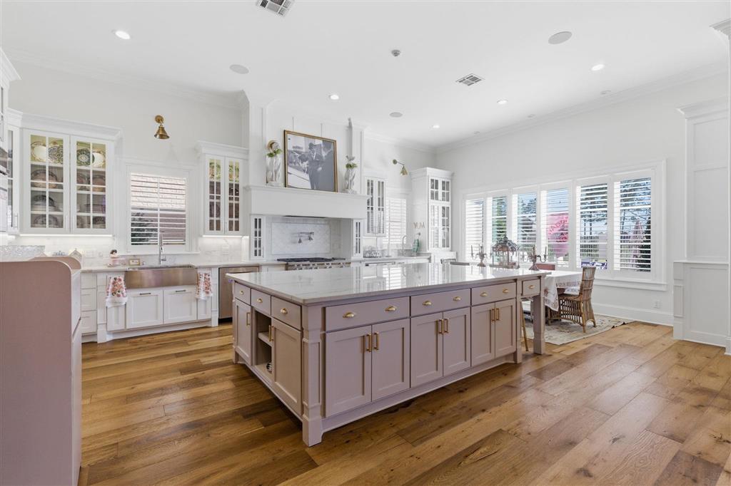 Lake Charles, Louisiana, 70605, United States, 5 Bedrooms Bedrooms, ,5 BathroomsBathrooms,Residential,For Sale,2024093