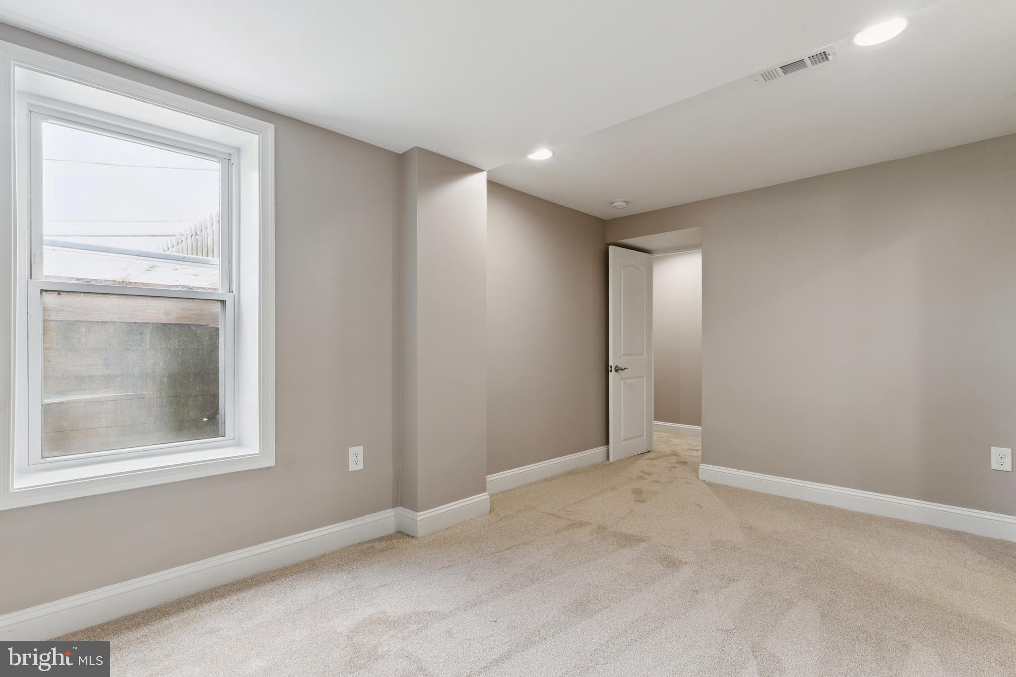 Washington, District of Columbia, 20011, United States, 3 Bedrooms Bedrooms, ,4 BathroomsBathrooms,Residential,For Sale,1935527