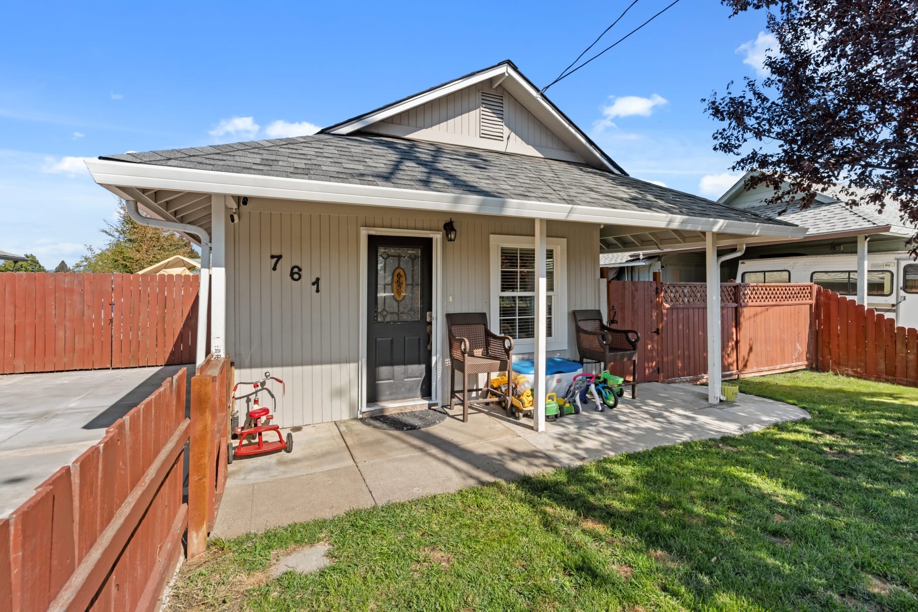  761 Hazel Street Central Point, OR 97502 - 物件實景