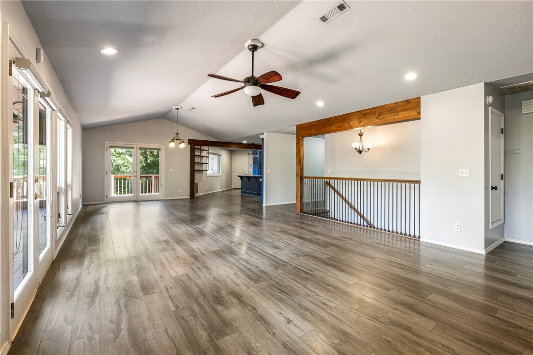 Rogers, Arkansas, 72756, United States, 4 Bedrooms Bedrooms, ,3 BathroomsBathrooms,Residential,For Sale,1925135