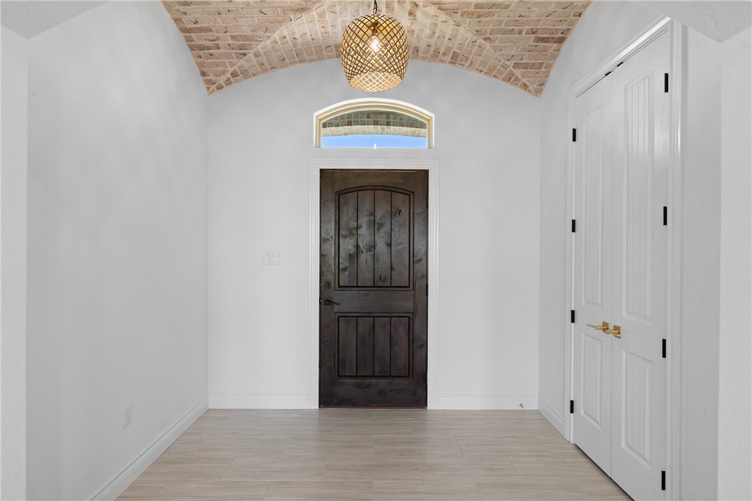 Bryan, Texas, 77808, United States, 3 Bedrooms Bedrooms, ,3 BathroomsBathrooms,Residential,For Sale,1984119