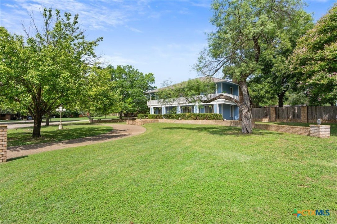 Salado, Texas, 76571, United States, 3 Bedrooms Bedrooms, ,3 BathroomsBathrooms,Residential,For Sale,1976351