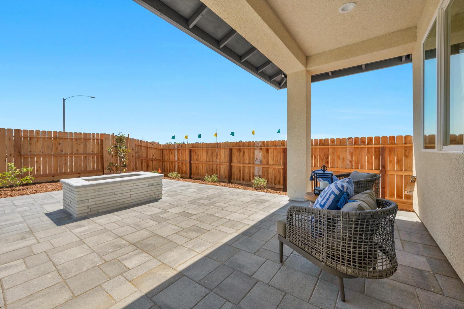 Tulare, California, 93274, United States, 4 Bedrooms Bedrooms, ,3 BathroomsBathrooms,Residential,For Sale,1975165